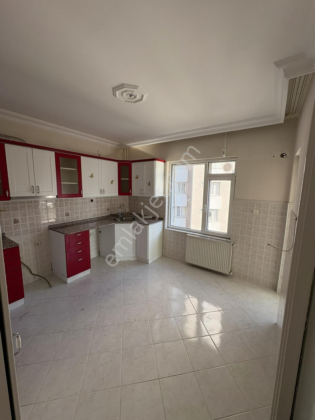 Satılık Bakımlı Ve Geniş 3+1 Daire — fotoğraf 11