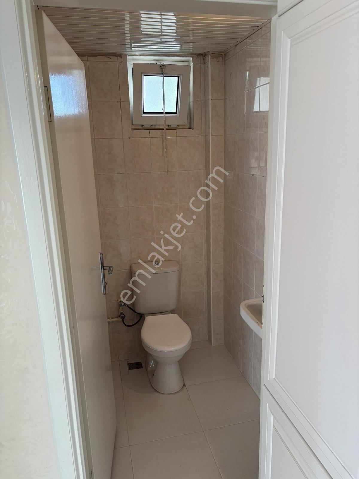 Satılık Bakımlı Ve Geniş 3+1 Daire — fotoğraf 17