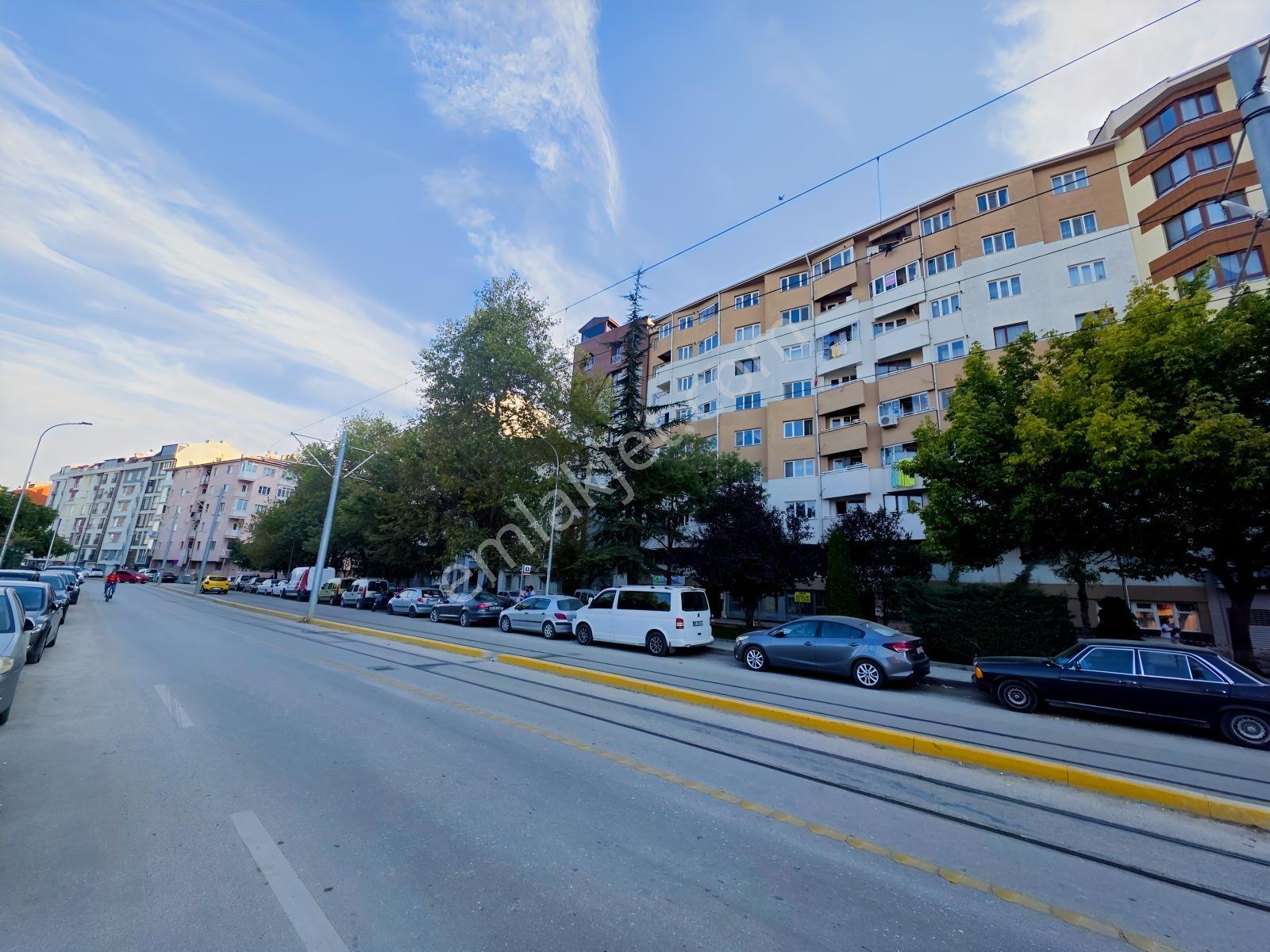 Rw Detay'dan Işıklar Mh Opera Karşısı Satılık 3+1 Daire — fotoğraf 3