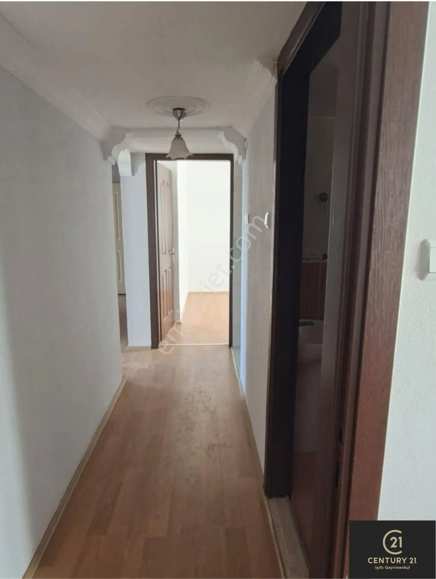 Century21 Işıltı'dan Umurlu'da 2+1 Daire — fotoğraf 16