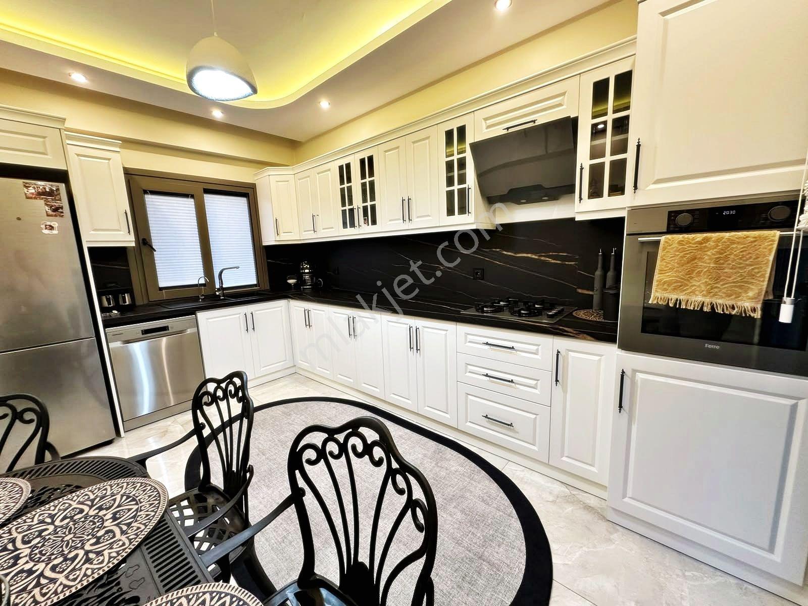 Aktif'ten Çamlıbelde Satılık Dağ Manzaralı Eşyalı Giyinme Odalı Lüx 5+1 Villa — fotoğraf 5