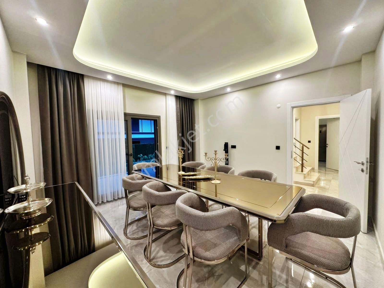 Aktif'ten Çamlıbelde Satılık Dağ Manzaralı Eşyalı Giyinme Odalı Lüx 5+1 Villa — fotoğraf 22