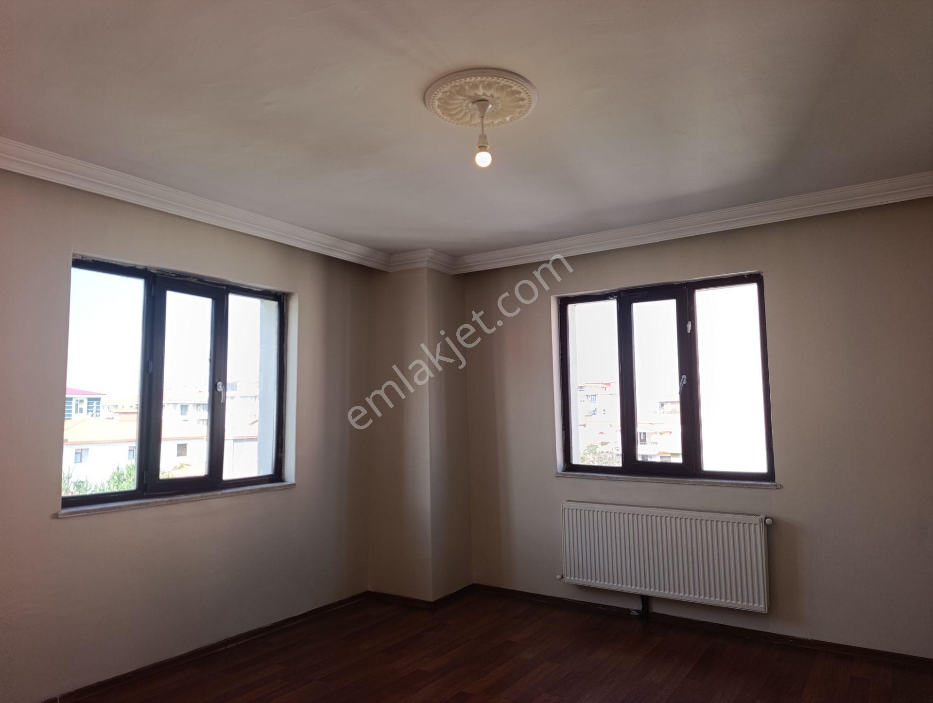 Yenişehir Mahallesi'nde Satılık Site İçerisinde Arakatta 3+1 Daire — fotoğraf 4