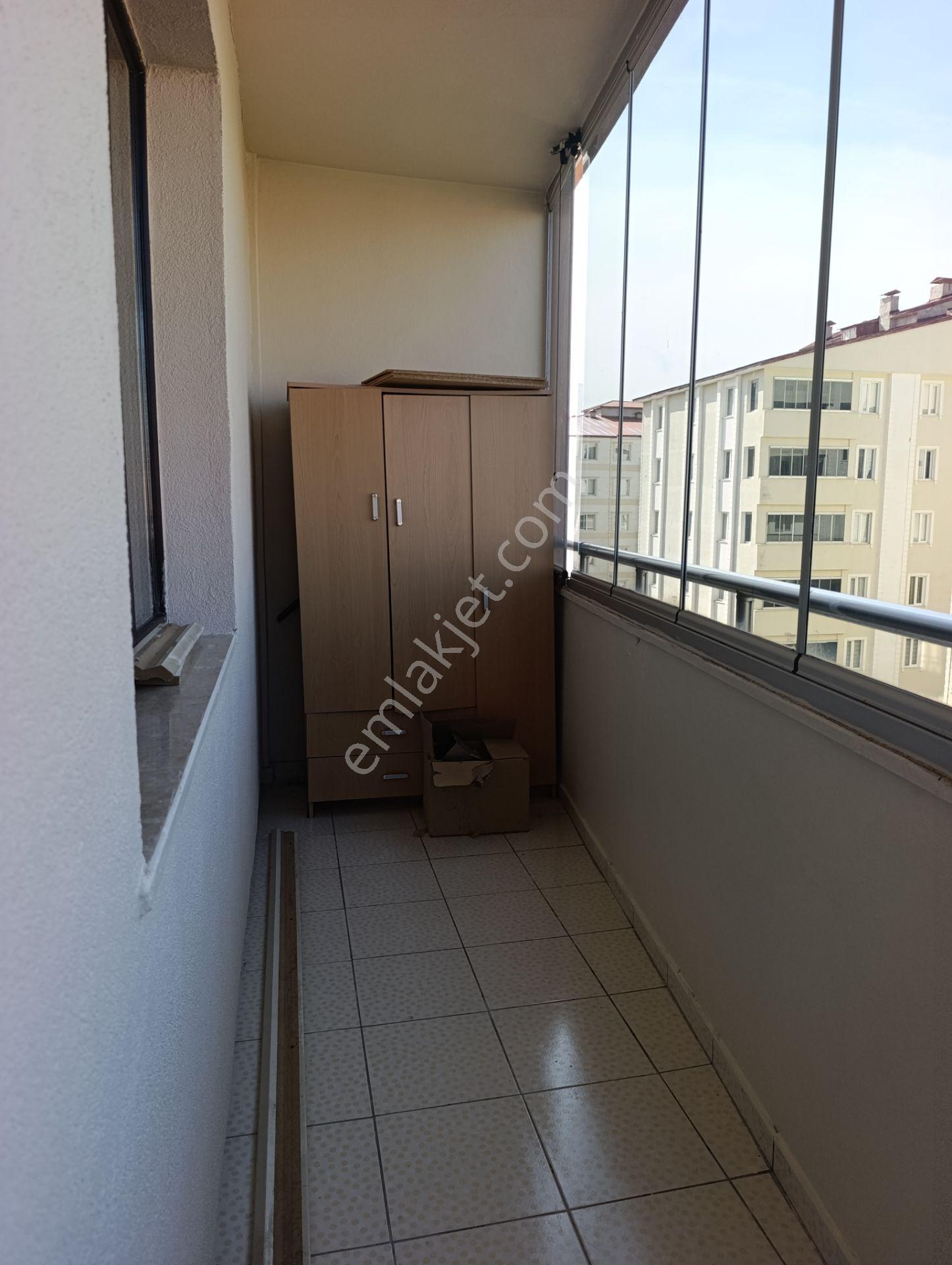 Yenişehir Mahallesi'nde Satılık Site İçerisinde Arakatta 3+1 Daire — fotoğraf 8