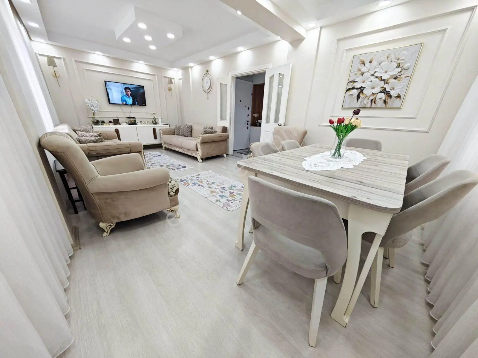 Yenibosna Çakmak Duragında 2+1 Krediye Uygun Geniş Kullanışlı Daire — fotoğraf 2