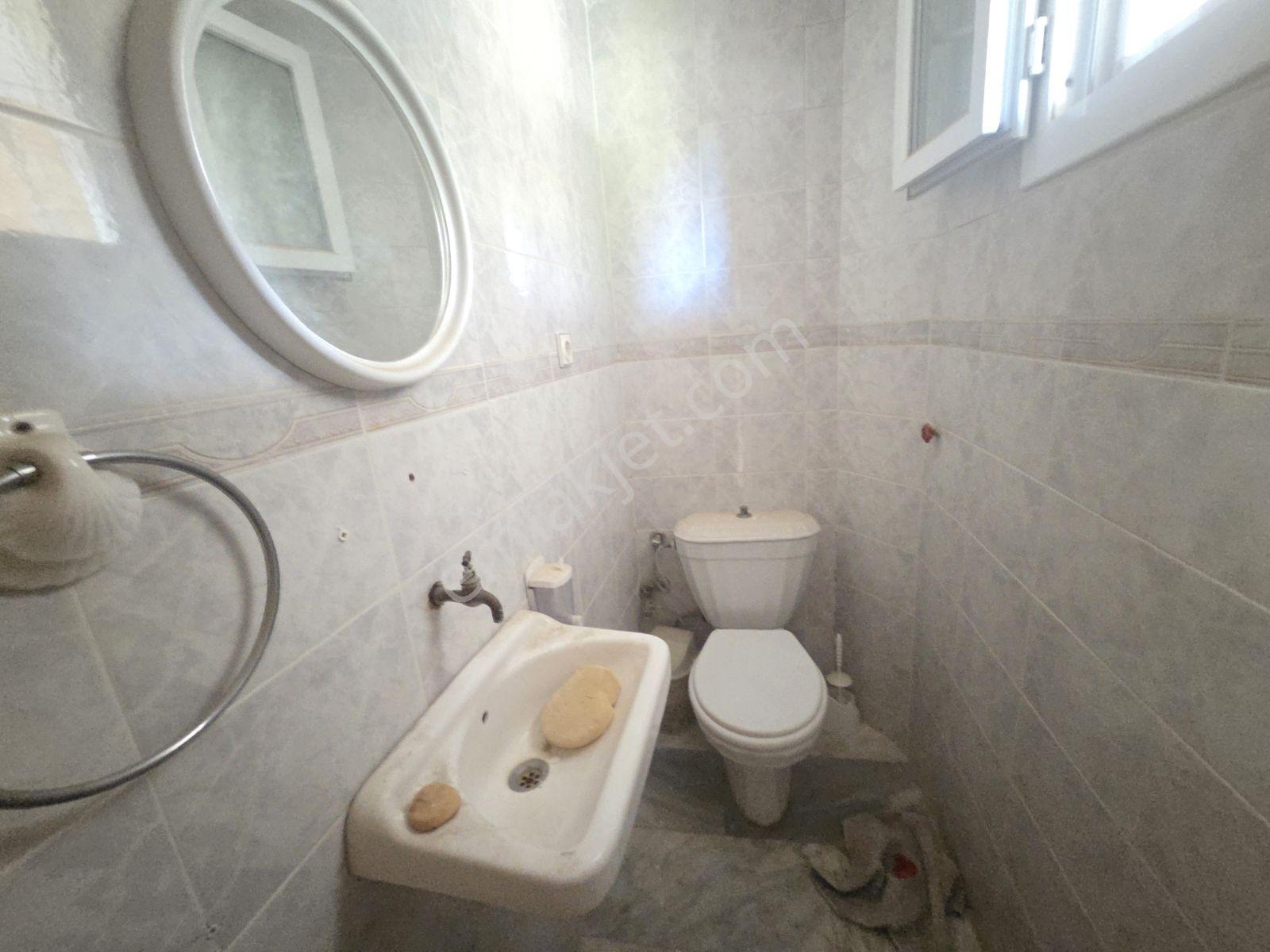 Yenifoça Narezende Satılık Bahçeli 3+1 Dubleks Villa — fotoğraf 31