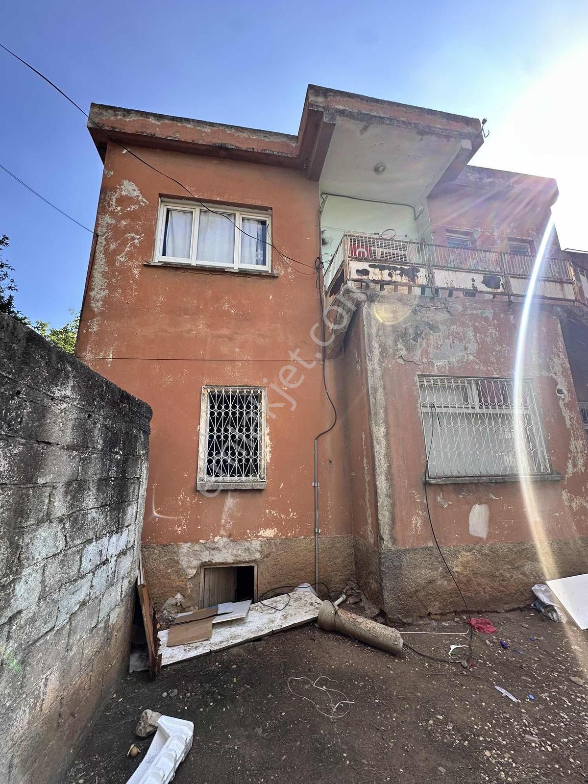 Kozan Gayrimenkulden Andıl Caddesi Üzeri Köşe Başı 633 M2 — fotoğraf 5