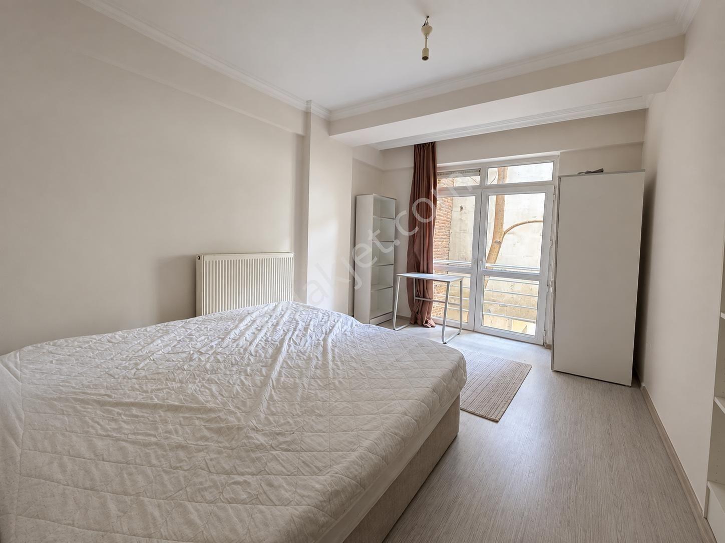 Rw Nestten Bağlarda Espark Yakını Satılık Eşyalı 1+1