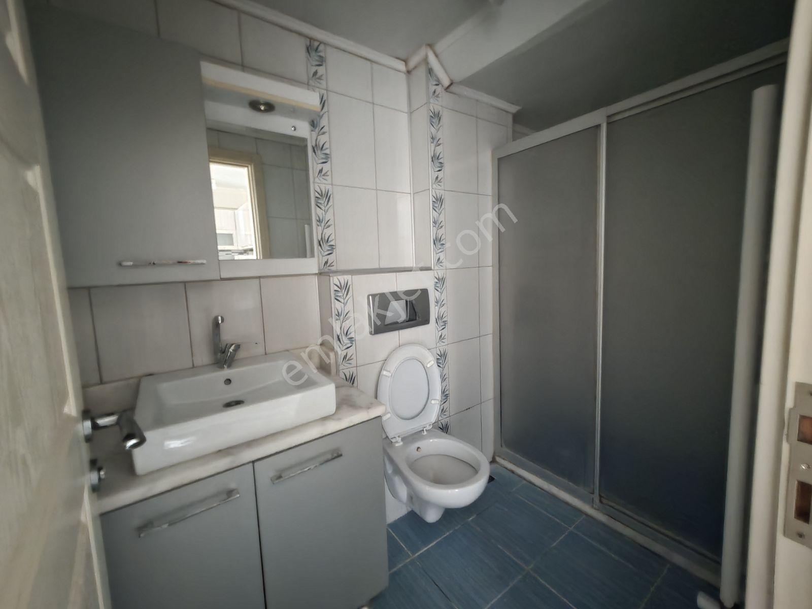 Rw Nestten Bağlarda Espark Yakını Satılık Eşyalı 1+1 — fotoğraf 4