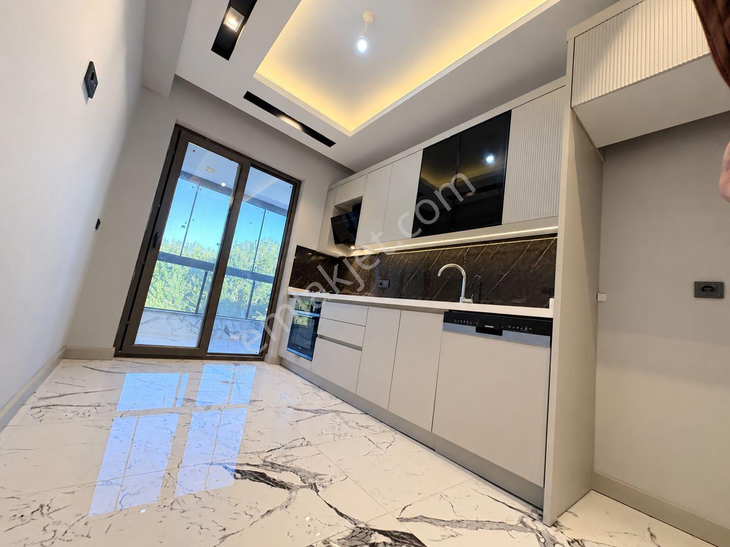 Yükselden Altınkumda Ara Kat 2+1 Yerden Isıtma Ebeveyn Banyo — fotoğraf 2
