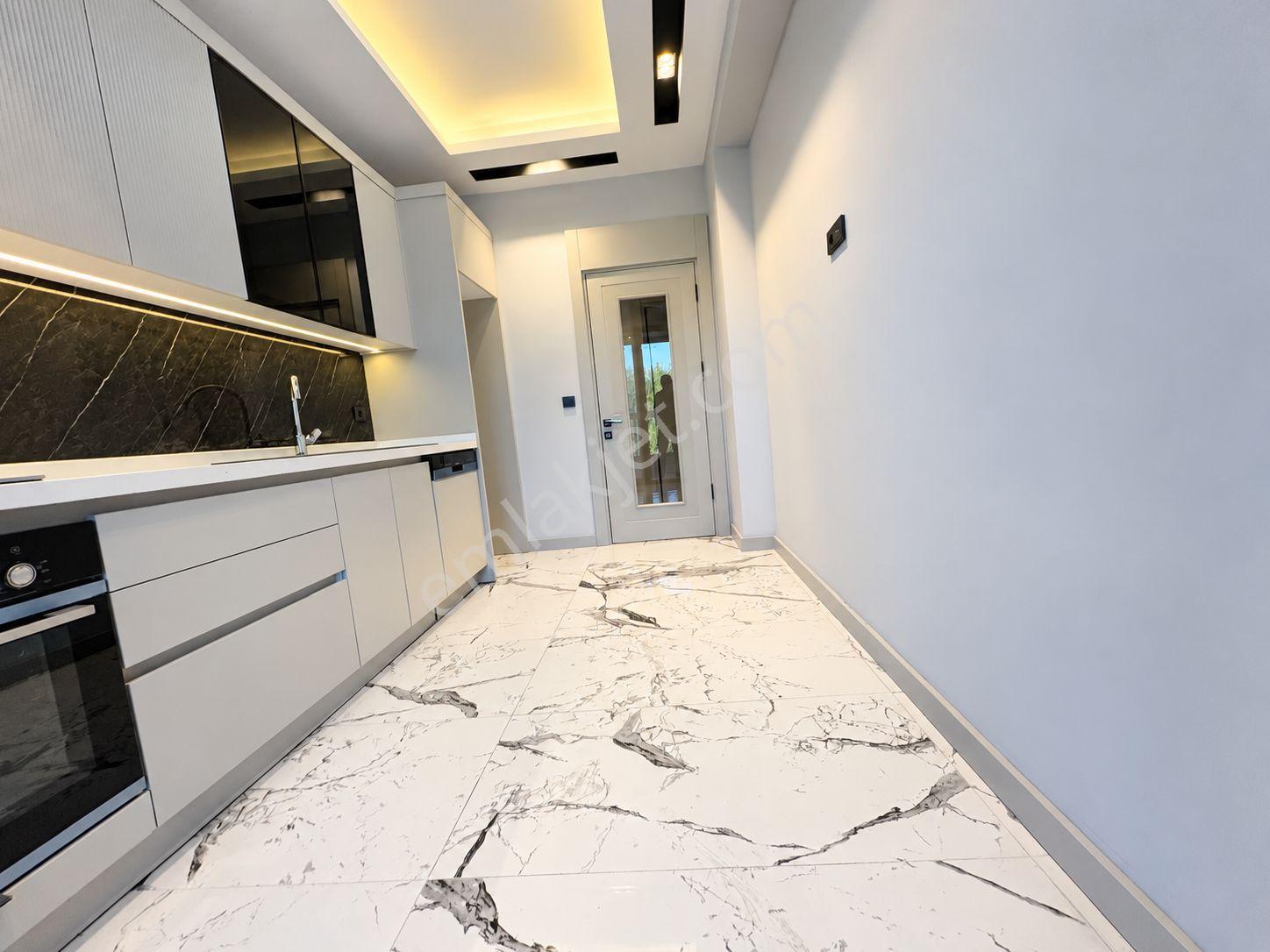 Yükselden Altınkumda Ara Kat 2+1 Yerden Isıtma Ebeveyn Banyo — fotoğraf 5
