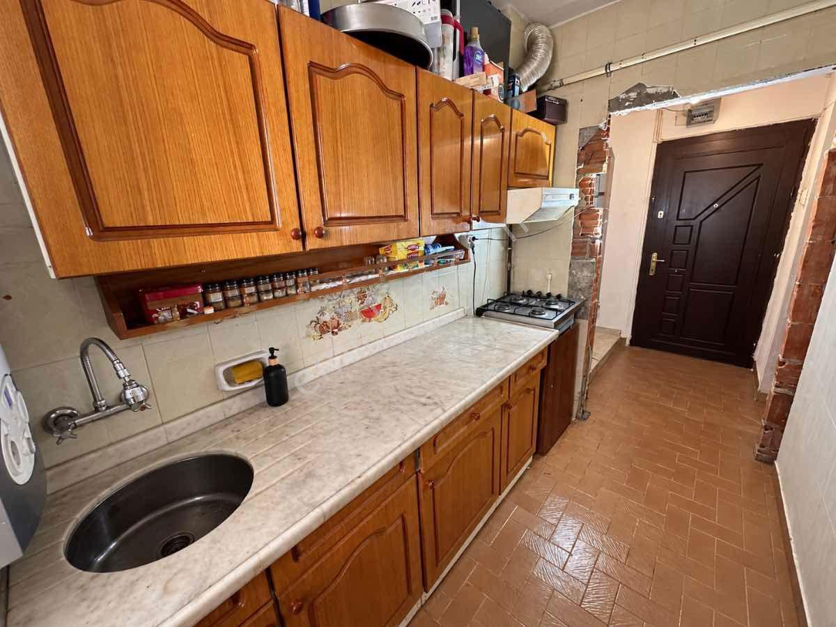 Tunalı- Bestekar Sk. 2+1 Kiracılı, Doğalgaz Kombili Satılık Daire — fotoğraf 4