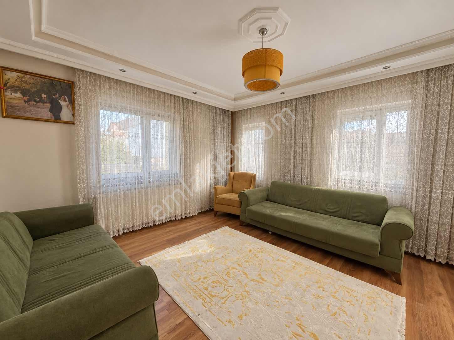 Etiler Mah Pazartesi Pazarı Yanı Asansörlü Doğalgazlı 2+1 — fotoğraf 8