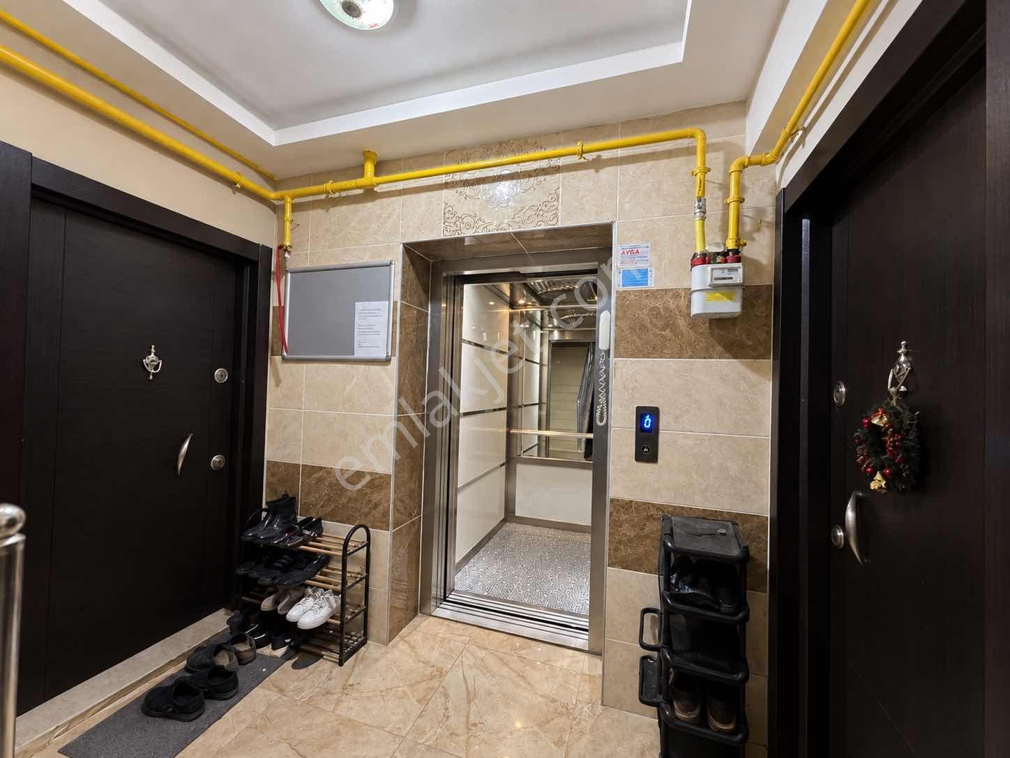 Etiler Mah Pazartesi Pazarı Yanı Asansörlü Doğalgazlı 2+1 — fotoğraf 19