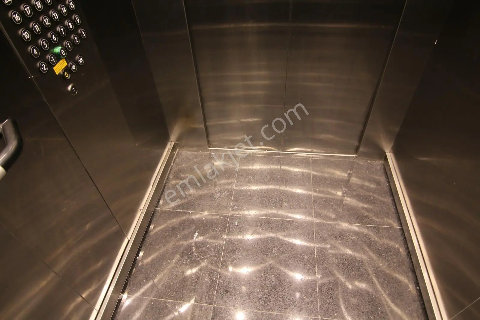 Etimesgut Devlet Mh. Referans Ankara Sitesinde Satılık 1+1 Daire — fotoğraf 3