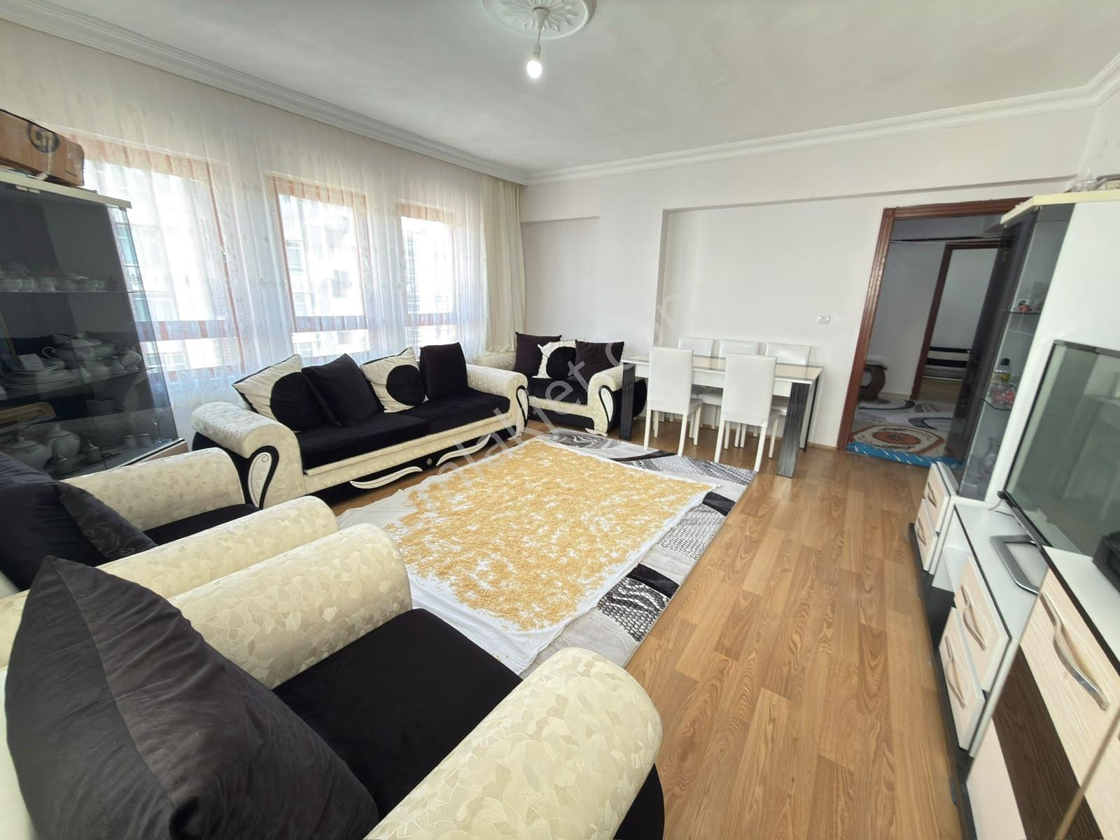 Altınşah Emlak'tan Cadde Üzerinde 125m² 2.kat 3+1 — fotoğraf 3