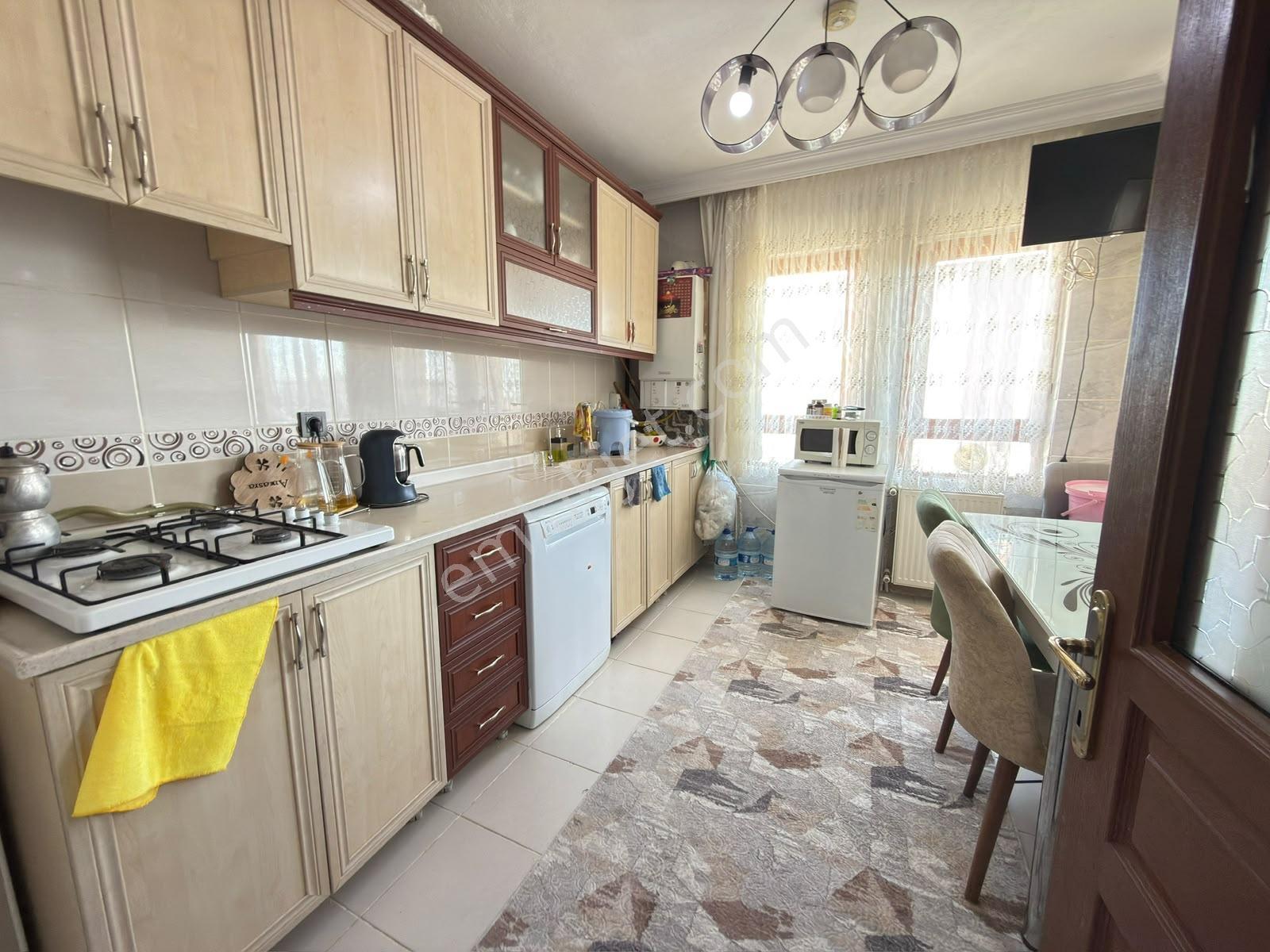 Altınşah Emlak'tan Cadde Üzerinde 125m² 2.kat 3+1 — fotoğraf 6
