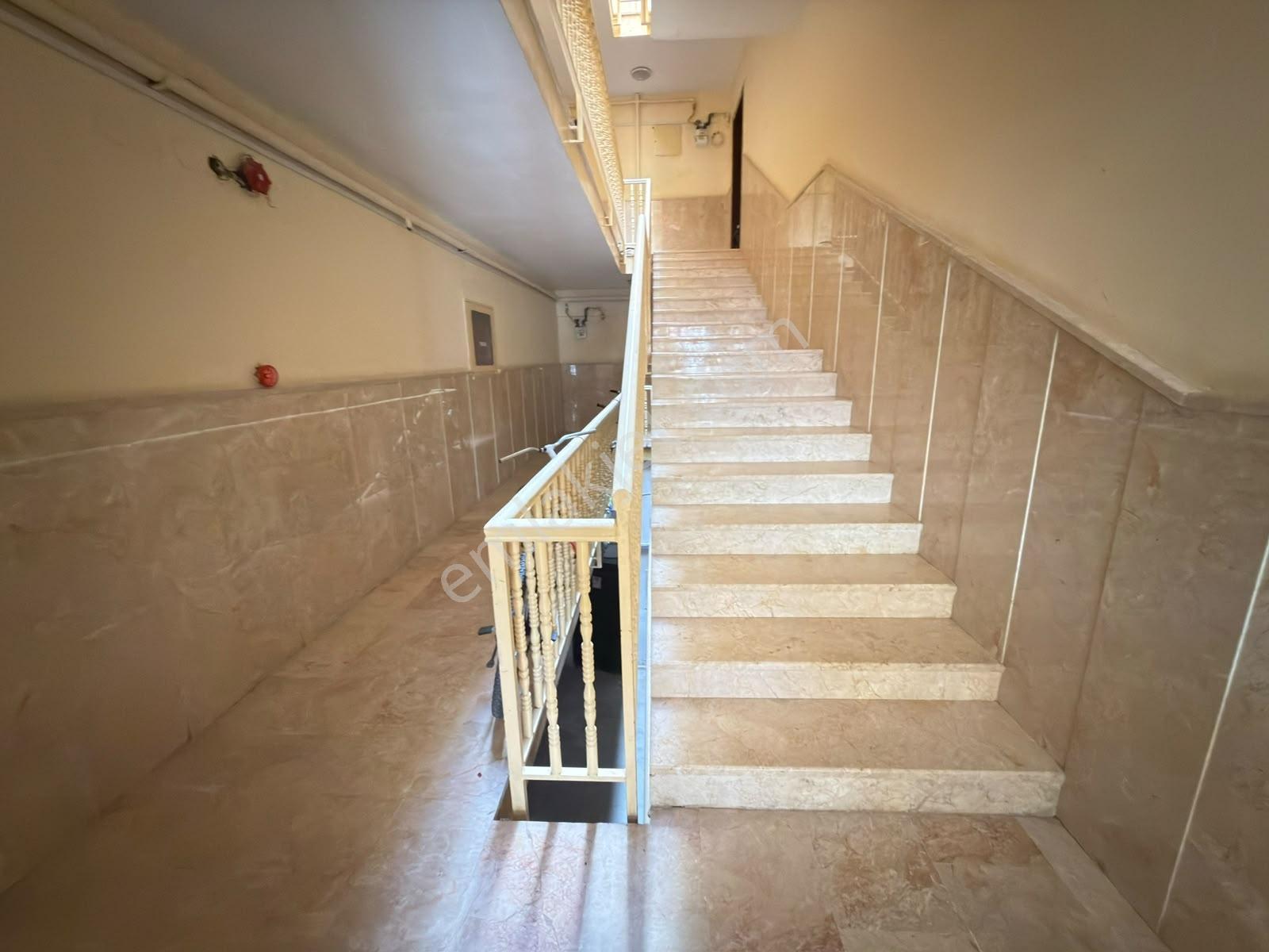 Altınşah Emlak'tan Cadde Üzerinde 125m² 2.kat 3+1 — fotoğraf 27