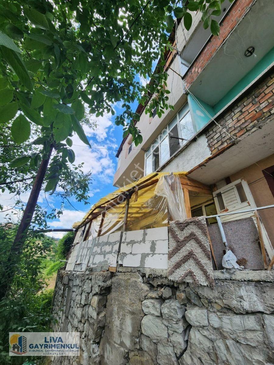 Karabük Yeşil Mahallede Müstakil Binada Satılık 2+1 Daire — fotoğraf 2