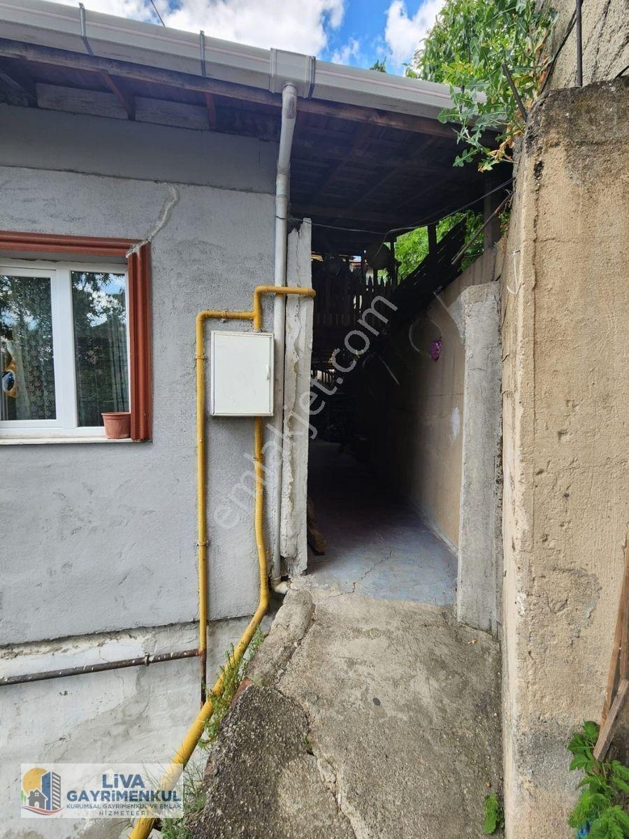 Karabük Yeşil Mahallede Müstakil Binada Satılık 2+1 Daire — fotoğraf 3