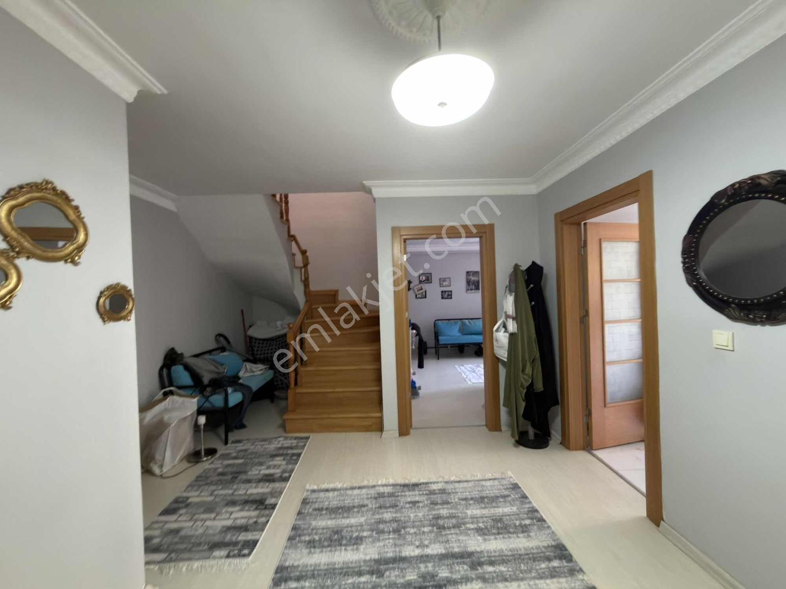 Daireye Özel Bahçe Kullanımıyla Emsalsiz Büyüklükte 6+2 Dubleks — fotoğraf 15