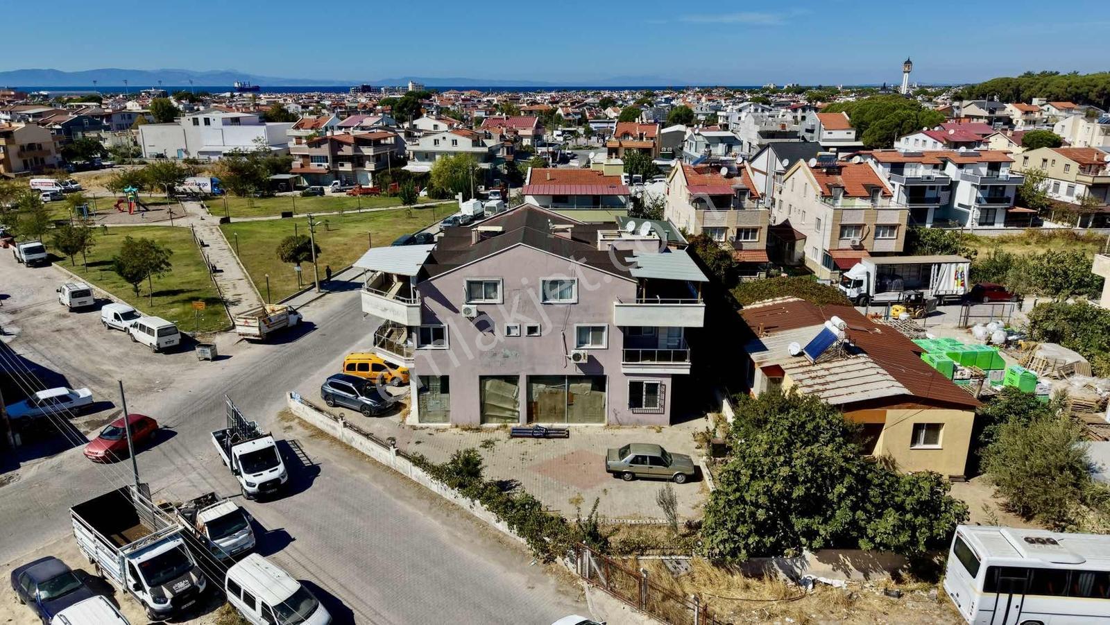 Dikili Merkezde Satılık Köşe Dubleks — fotoğraf 2