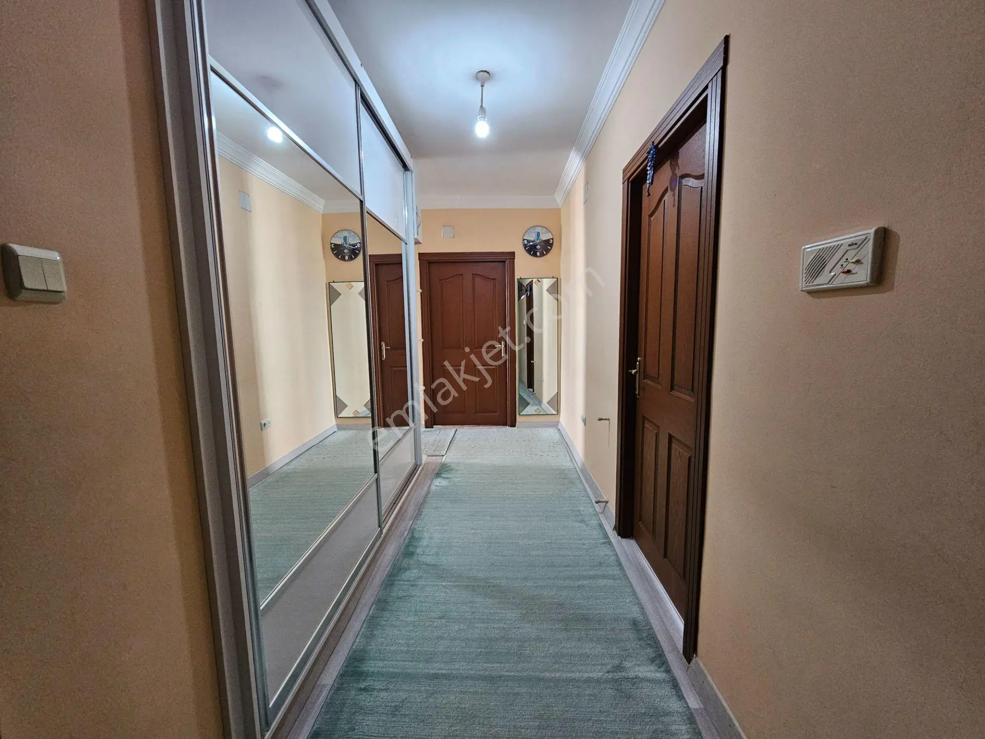 Mezitli Merkez Mah.de Site İçinde Satılık 3+1 Daire — fotoğraf 2