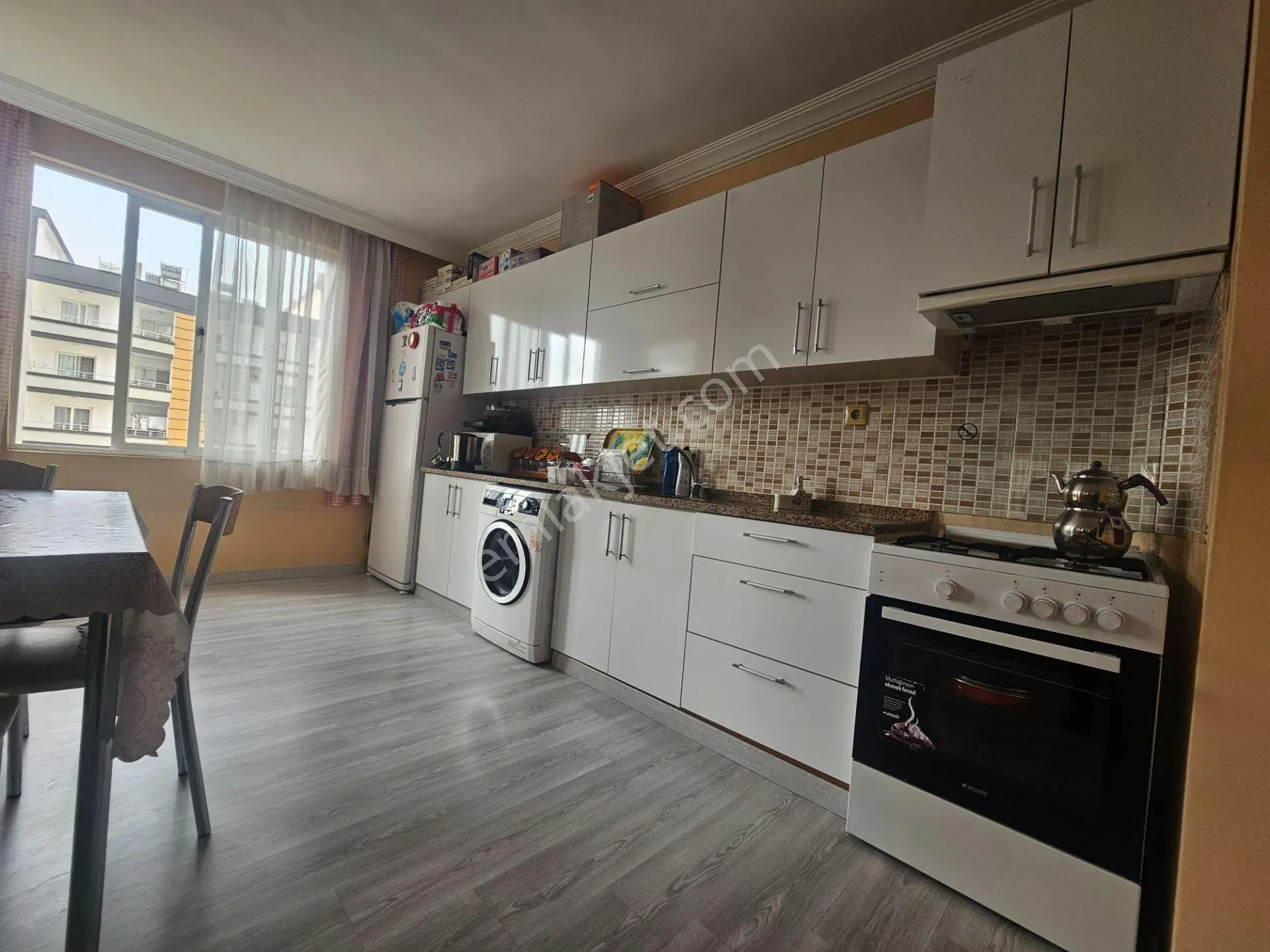 Mezitli Merkez Mah.de Site İçinde Satılık 3+1 Daire — fotoğraf 5