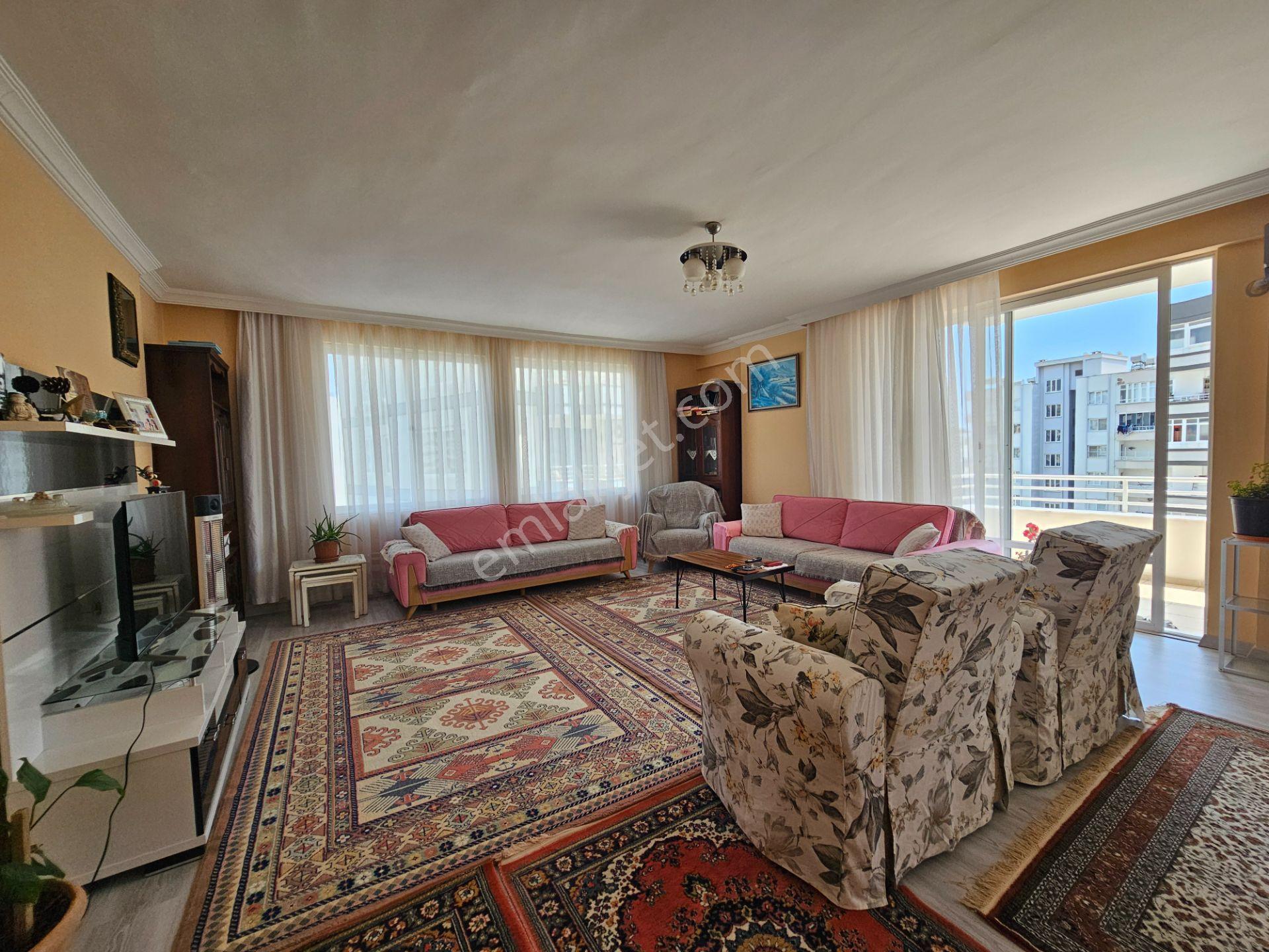 Mezitli Merkez Mah.de Site İçinde Satılık 3+1 Daire — fotoğraf 11