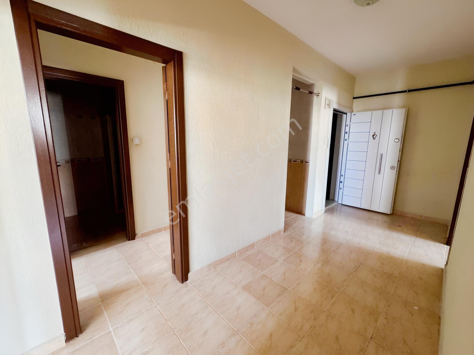 Net Emlaktan Ara Kat Güney Cephe Bakımlı Satılık Daire — fotoğraf 32