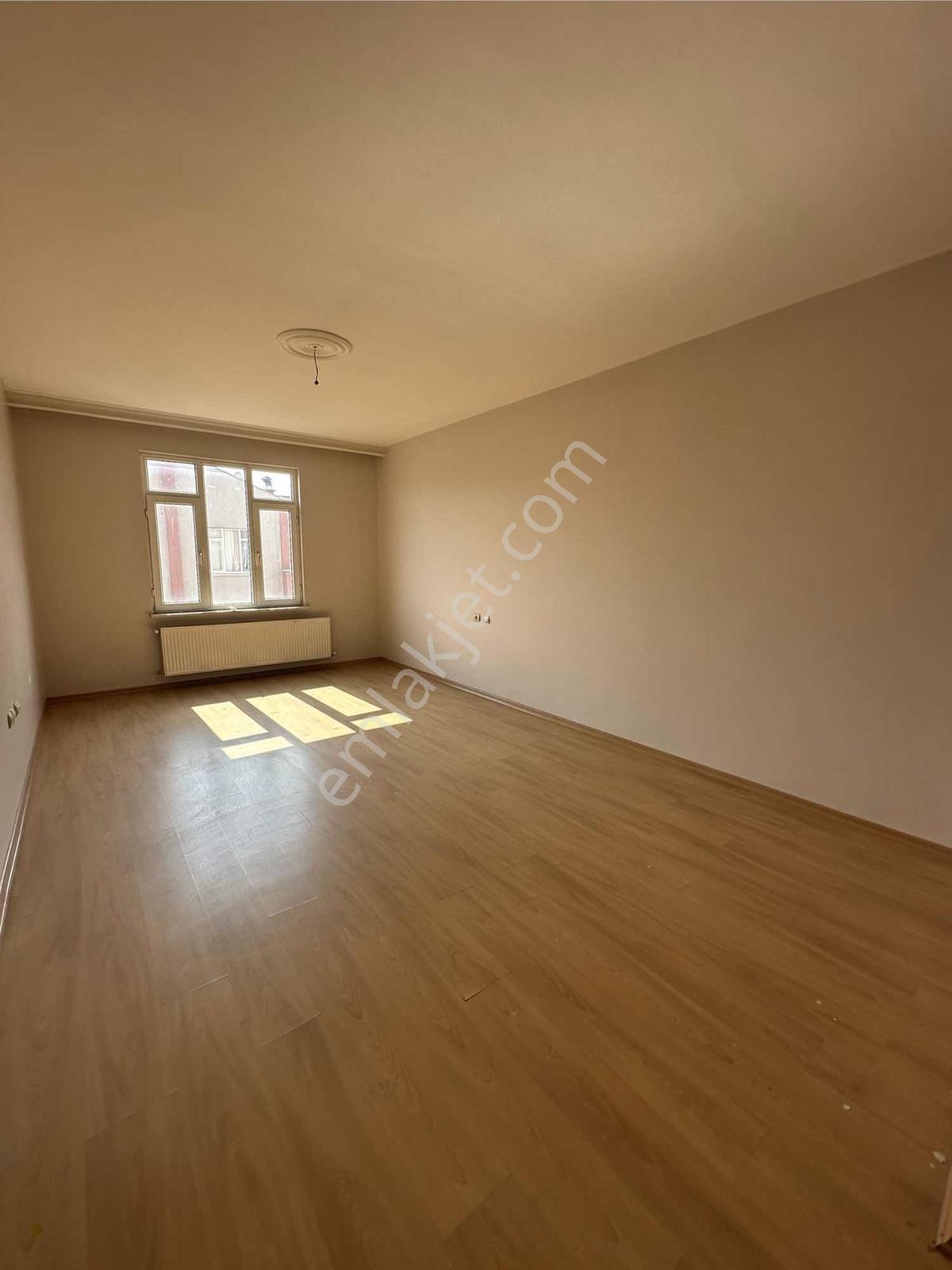 Konplus'tan Yazırda Tramvay Yanı Satılık 7+1 Daire — fotoğraf 20