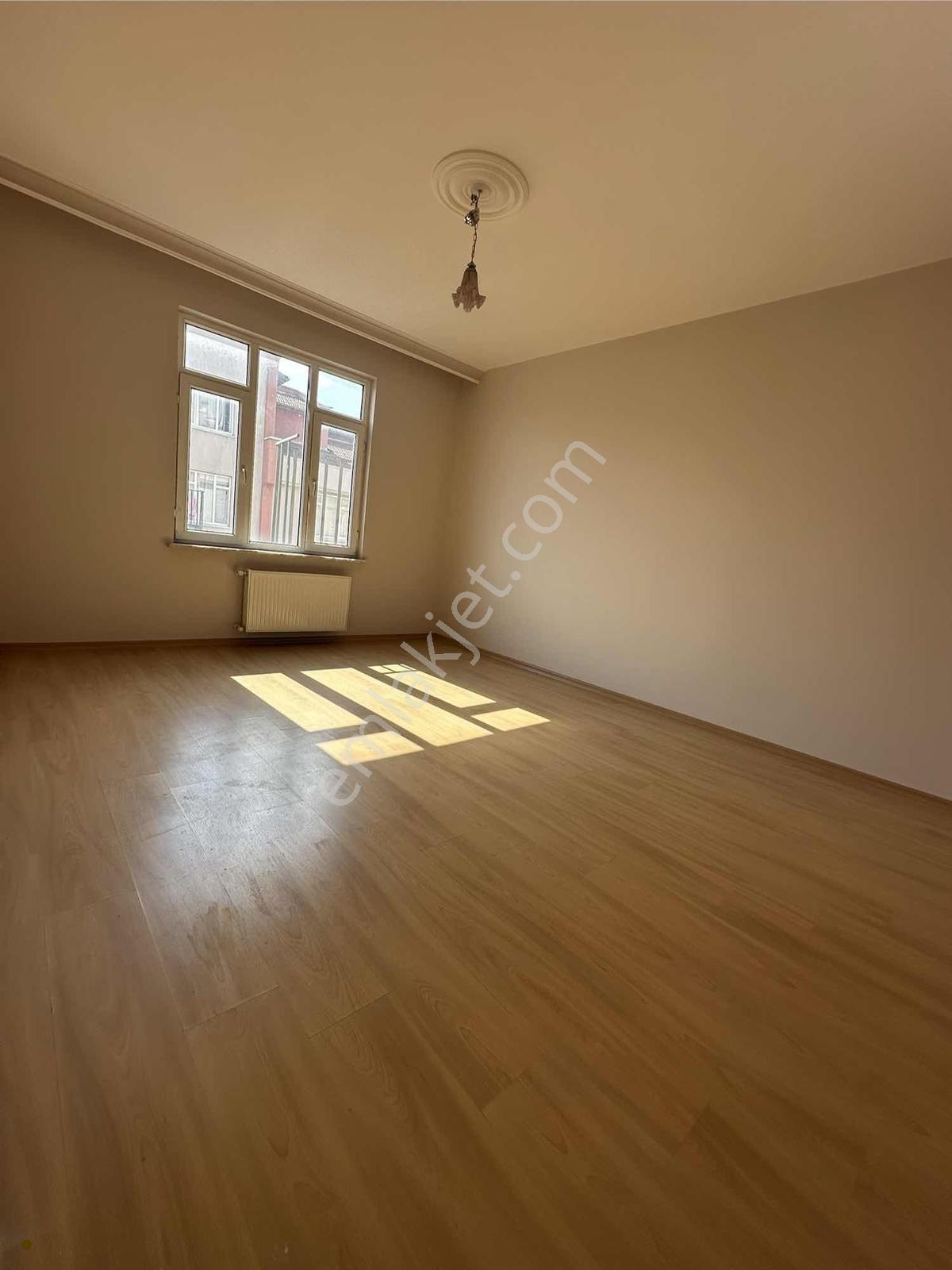 Konplus'tan Yazırda Tramvay Yanı Satılık 7+1 Daire — fotoğraf 21