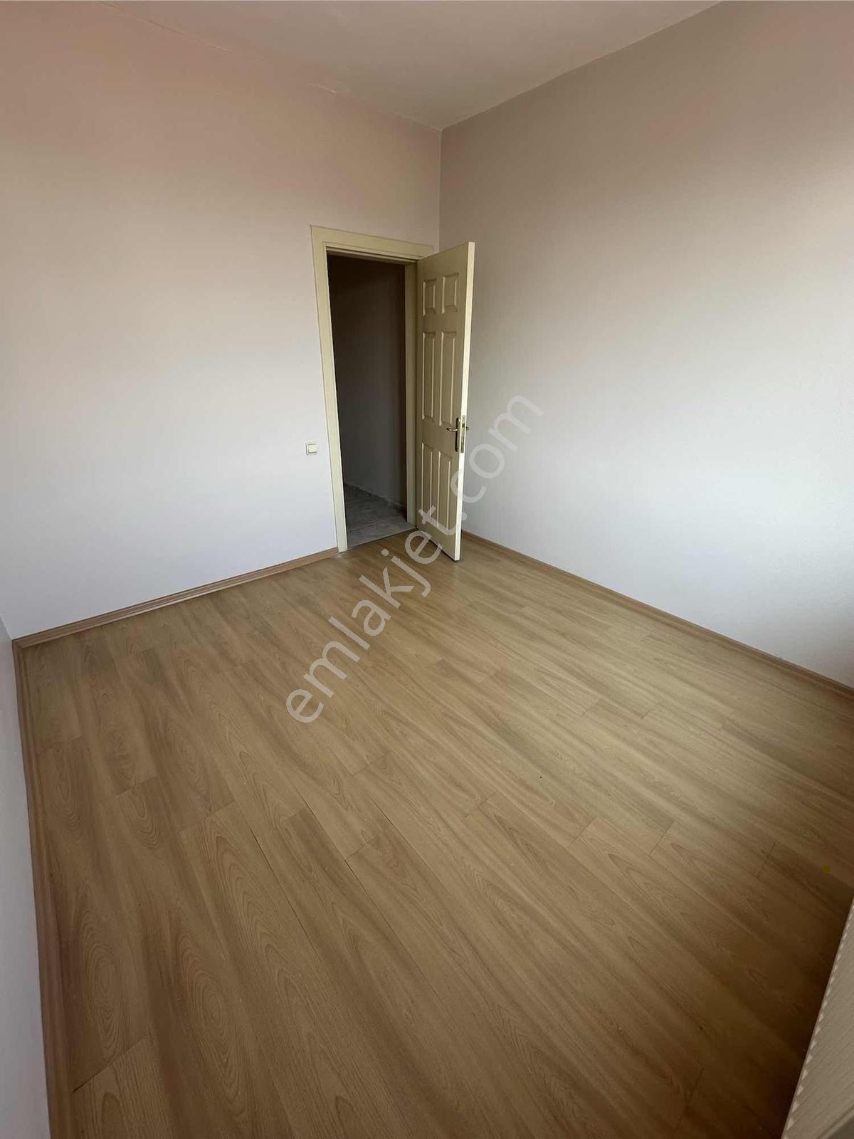 Konplus'tan Yazırda Tramvay Yanı Satılık 7+1 Daire — fotoğraf 24