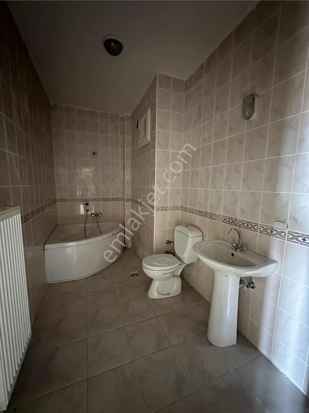 Konplus'tan Yazırda Tramvay Yanı Satılık 7+1 Daire — fotoğraf 47