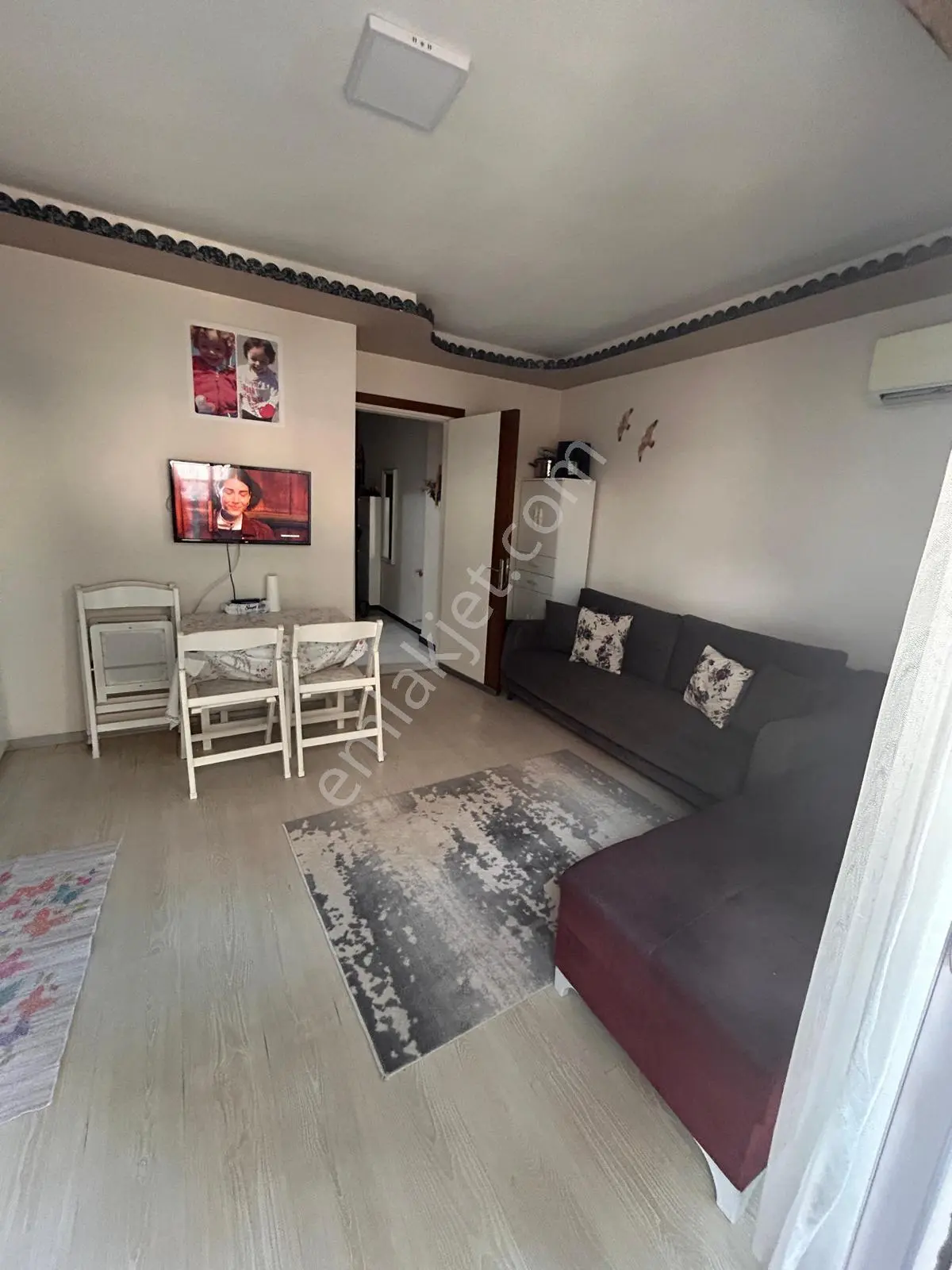 Davutlar Merkezde Eşyalı, Taşınmaya Hazır 1+1 Geniş Balkonlu Satılık Daire — fotoğraf 8