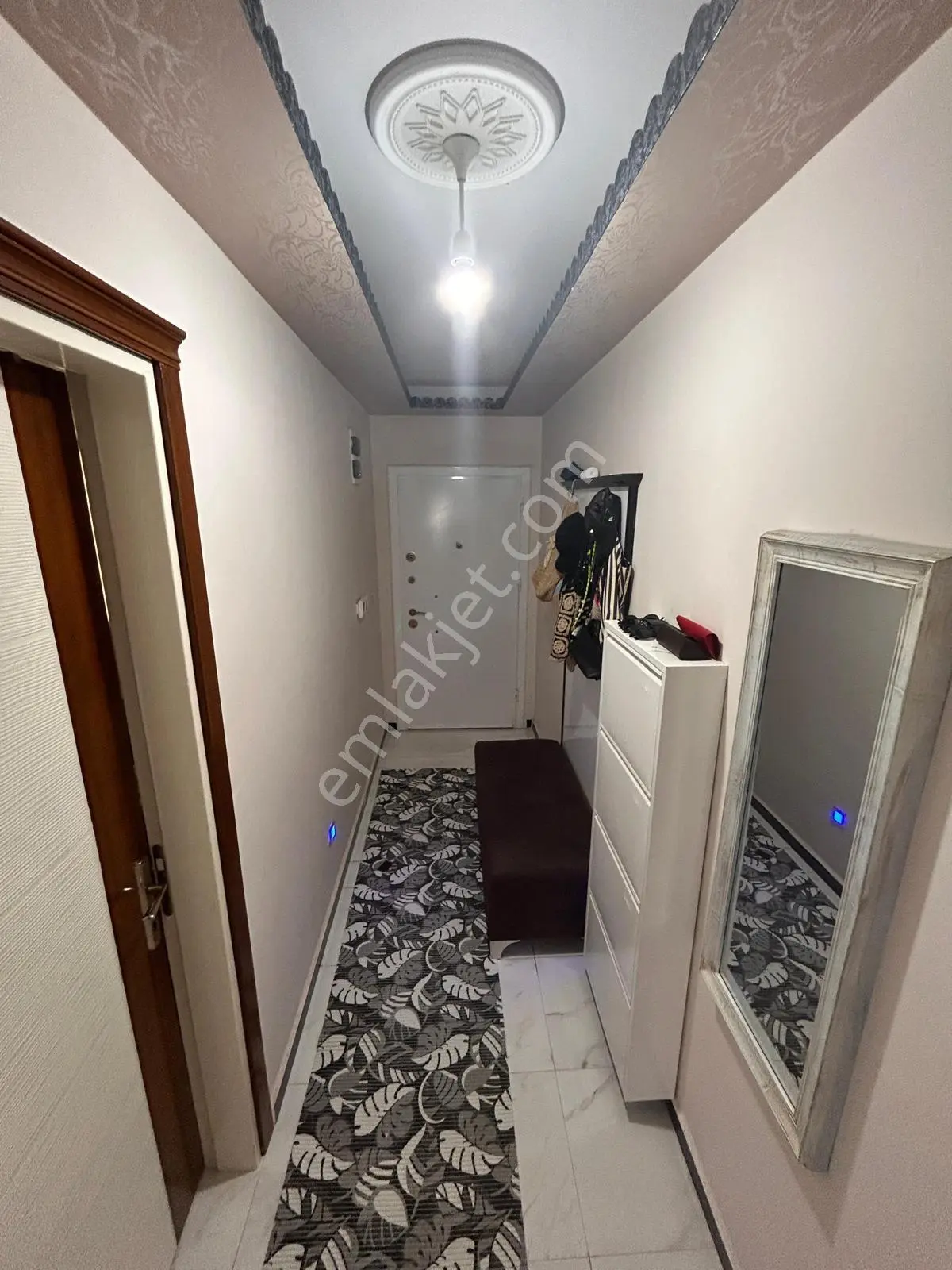 Davutlar Merkezde Eşyalı, Taşınmaya Hazır 1+1 Geniş Balkonlu Satılık Daire — fotoğraf 17