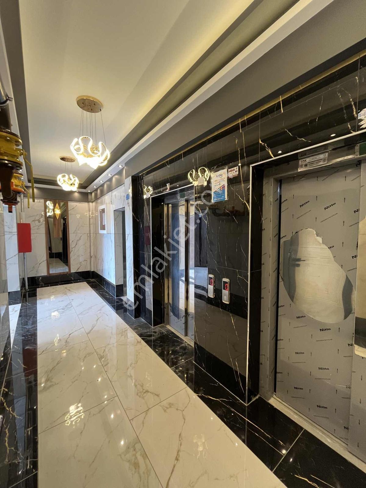 Çarkıparede Hasarsz İsknlı 2+1 Bul. Üzeri Eşyalı Emsalsiz — fotoğraf 22
