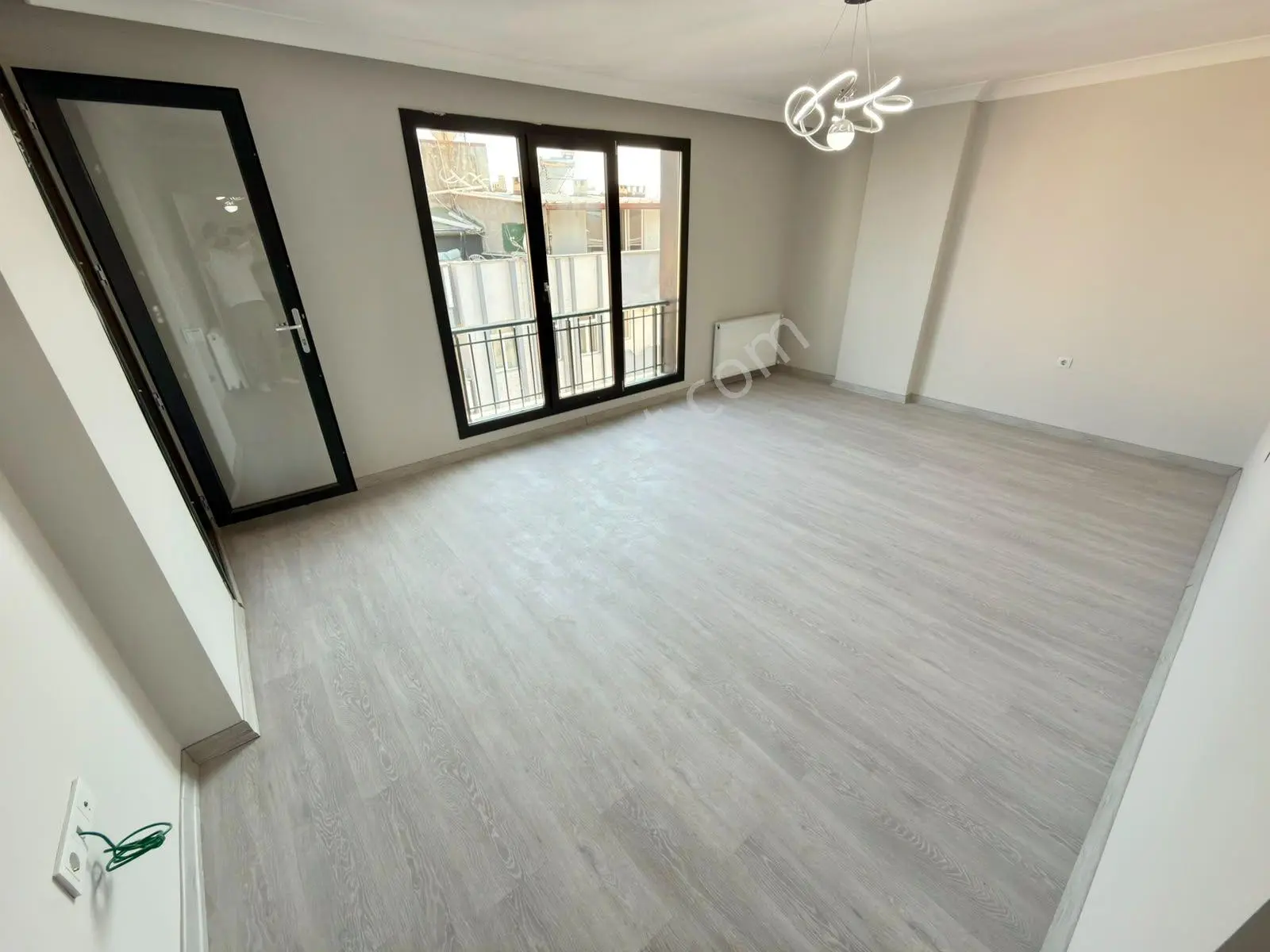 Yüksel'den Şehir Merkezinde Cam Balkonlu Lüks Ön Cephe 3+1 Satılık Daire — fotoğraf 7