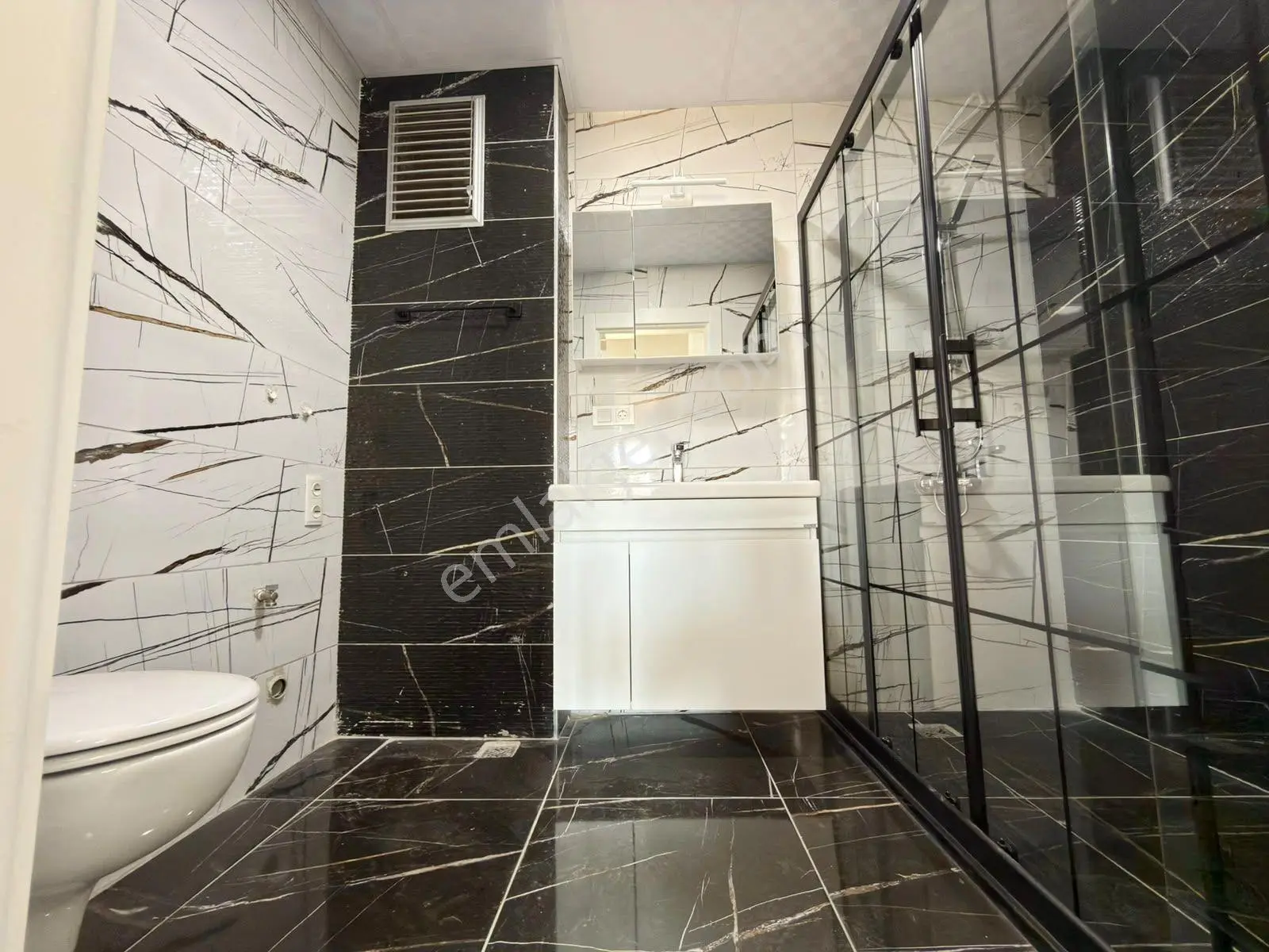 Yüksel'den Şehir Merkezinde Cam Balkonlu Lüks Ön Cephe 3+1 Satılık Daire — fotoğraf 19