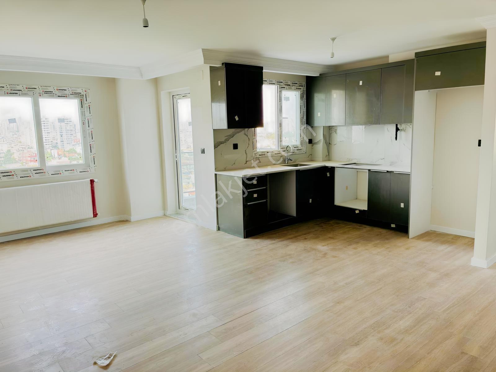 İz'den Kıyıboyunda Sıfır | Çift Banyo | 2 Balkon | Geniş 2+1 — fotoğraf 4