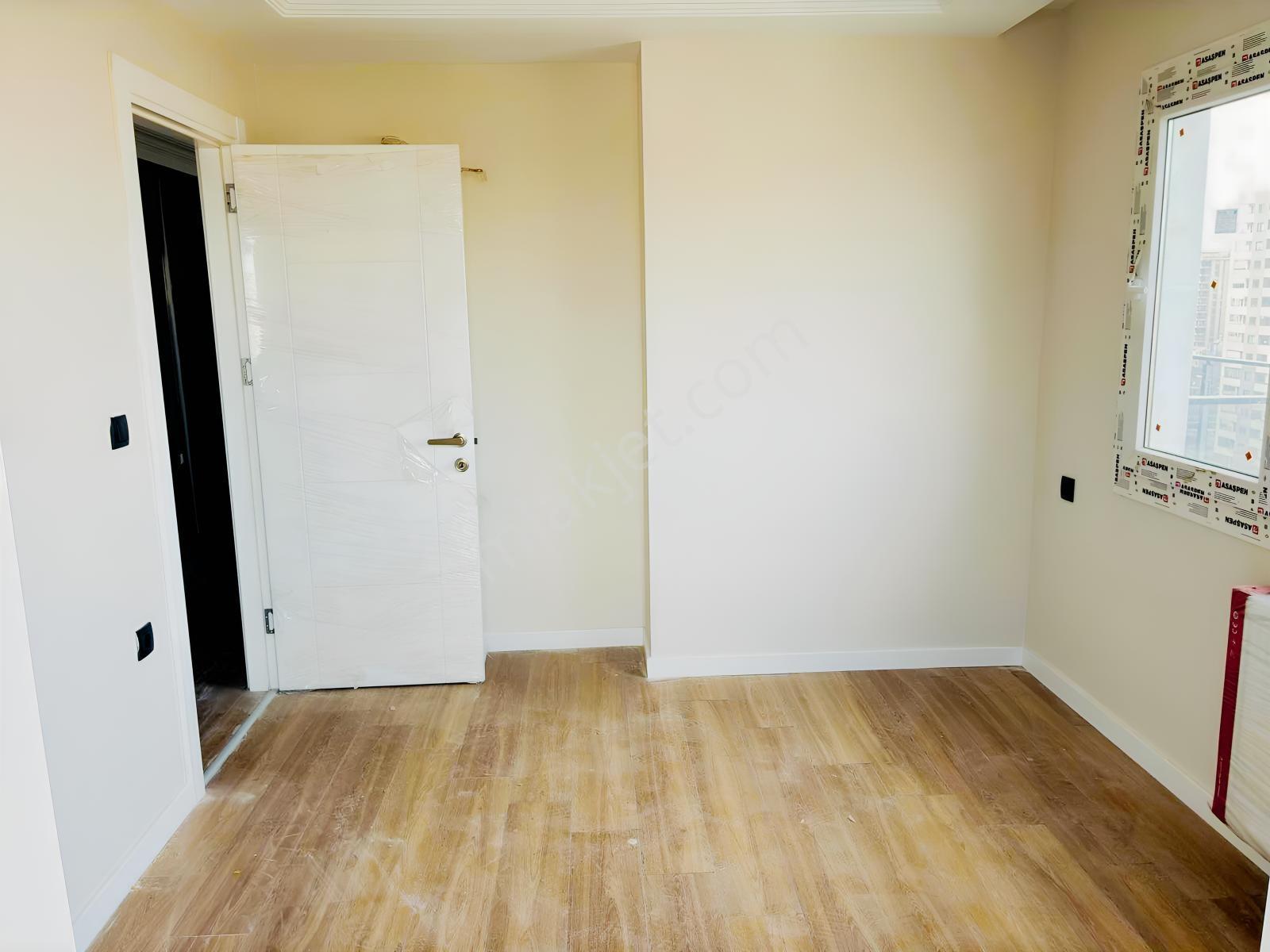 İz'den Kıyıboyunda Sıfır | Çift Banyo | 2 Balkon | Geniş 2+1 — fotoğraf 10