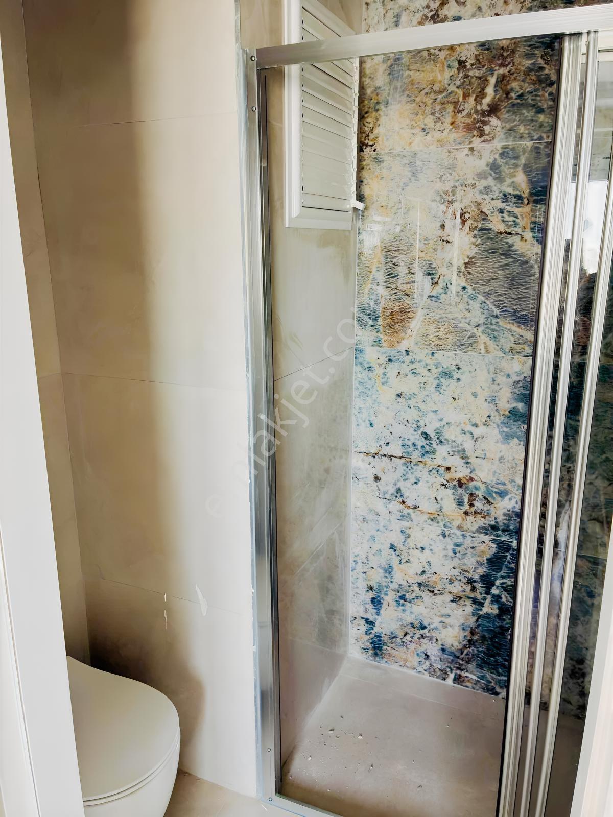 İz'den Kıyıboyunda Sıfır | Çift Banyo | 2 Balkon | Geniş 2+1 — fotoğraf 12