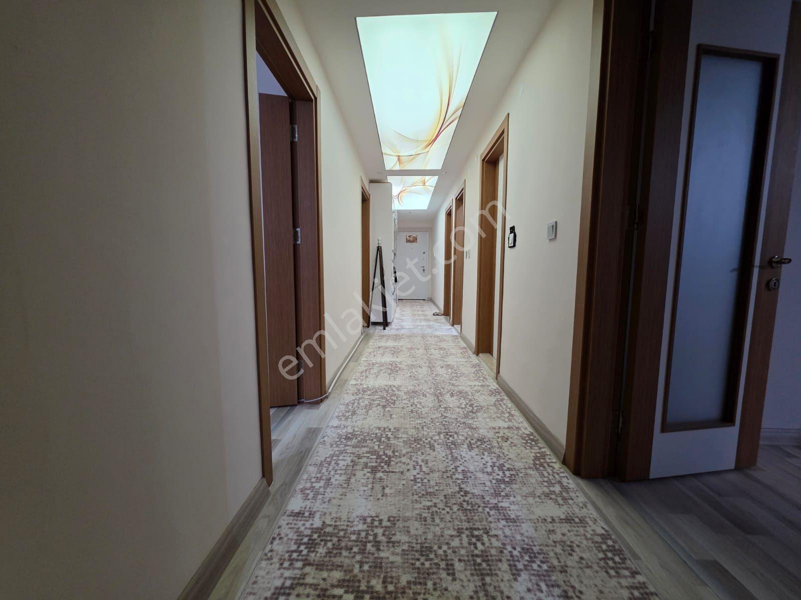 Serik En Merkezi Konumda Katta Kapalı Otoparkli 3+1 — fotoğraf 16