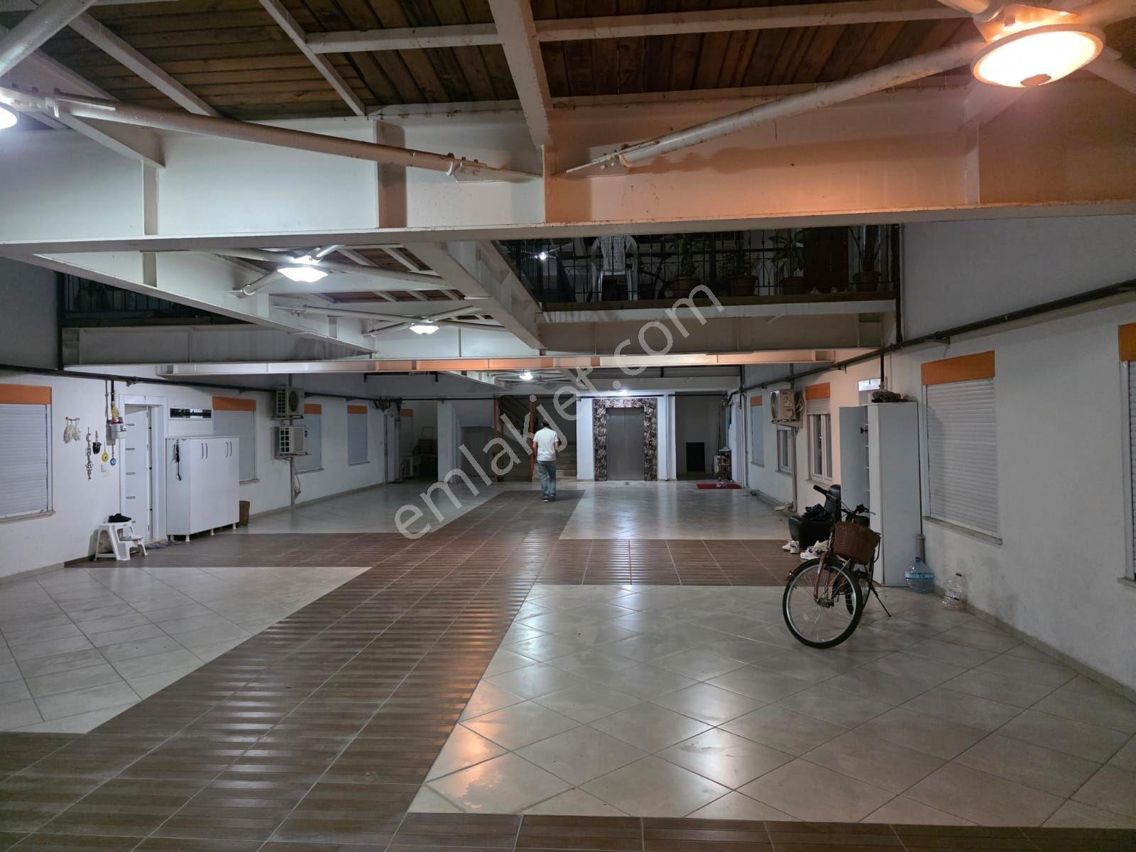Serik En Merkezi Konumda Katta Kapalı Otoparkli 3+1 — fotoğraf 24