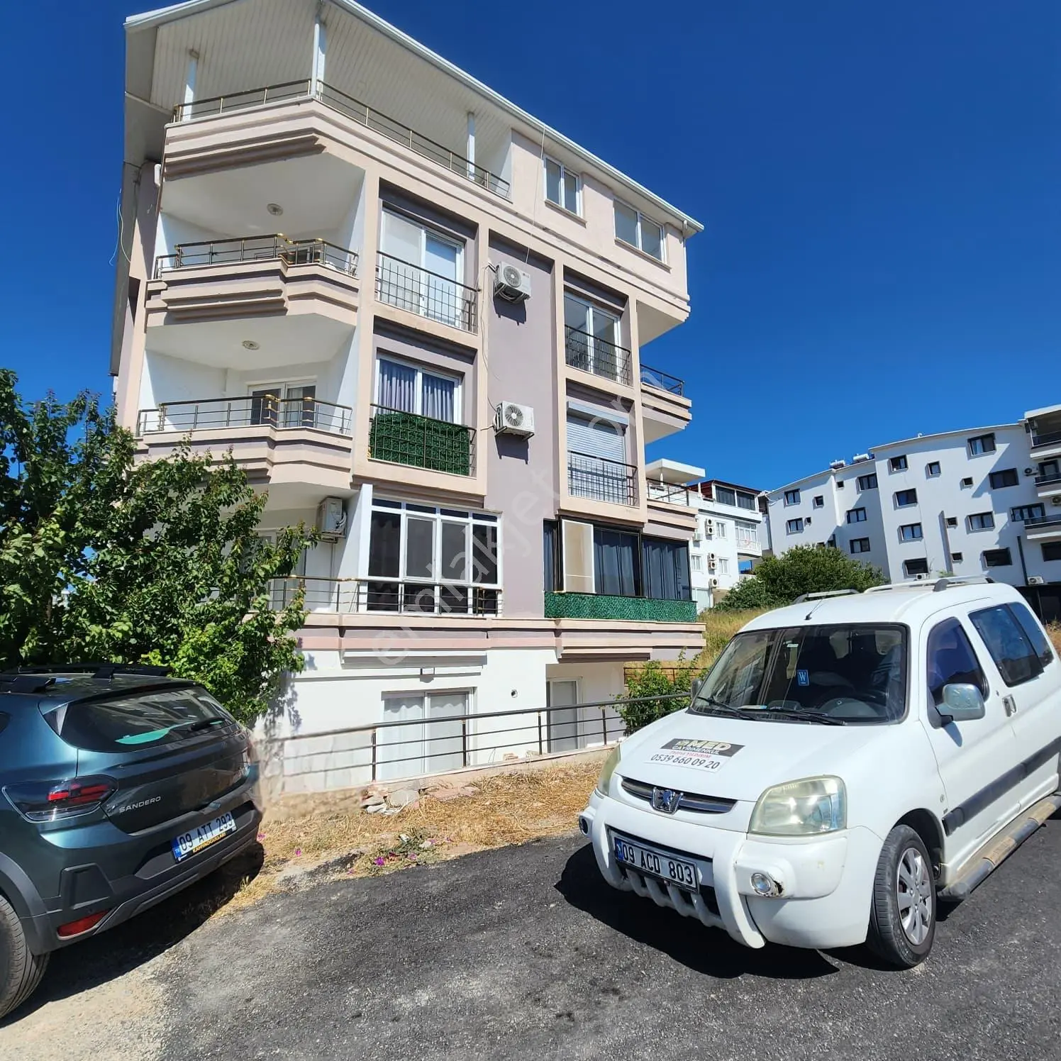 Didim Hisar Mahallesinde 4+1 Deniz Manzaralı Köşe Dubleks Daire