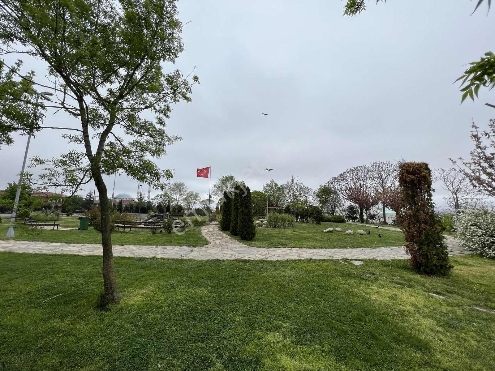 Çengelköy Ata-2 De Özel Dekorasyonlu 112 M2 Masrafsız Daire — fotoğraf 25