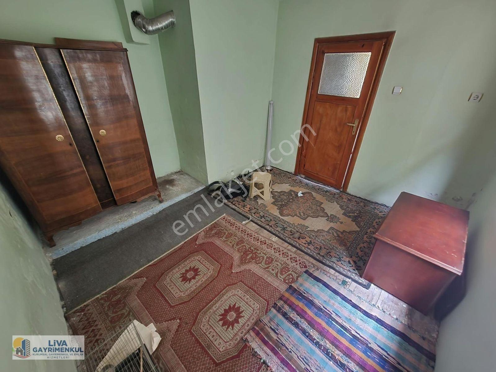 Karabük Fevzi Çakmak Mahallesinde Üç Katlı Satılık Müstakil Ev — fotoğraf 24