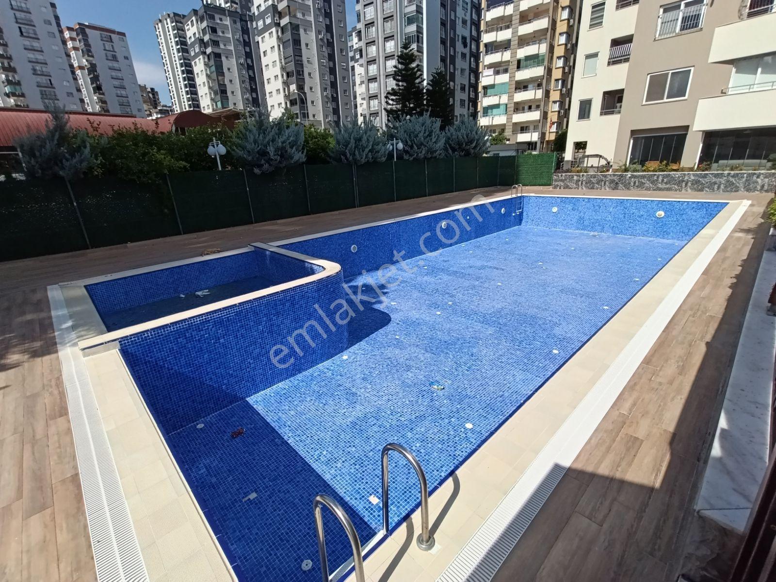 Pınar Mah/premium Site'de/7*24 Güvenlikli/havuzlu 3+1 Daire — fotoğraf 2