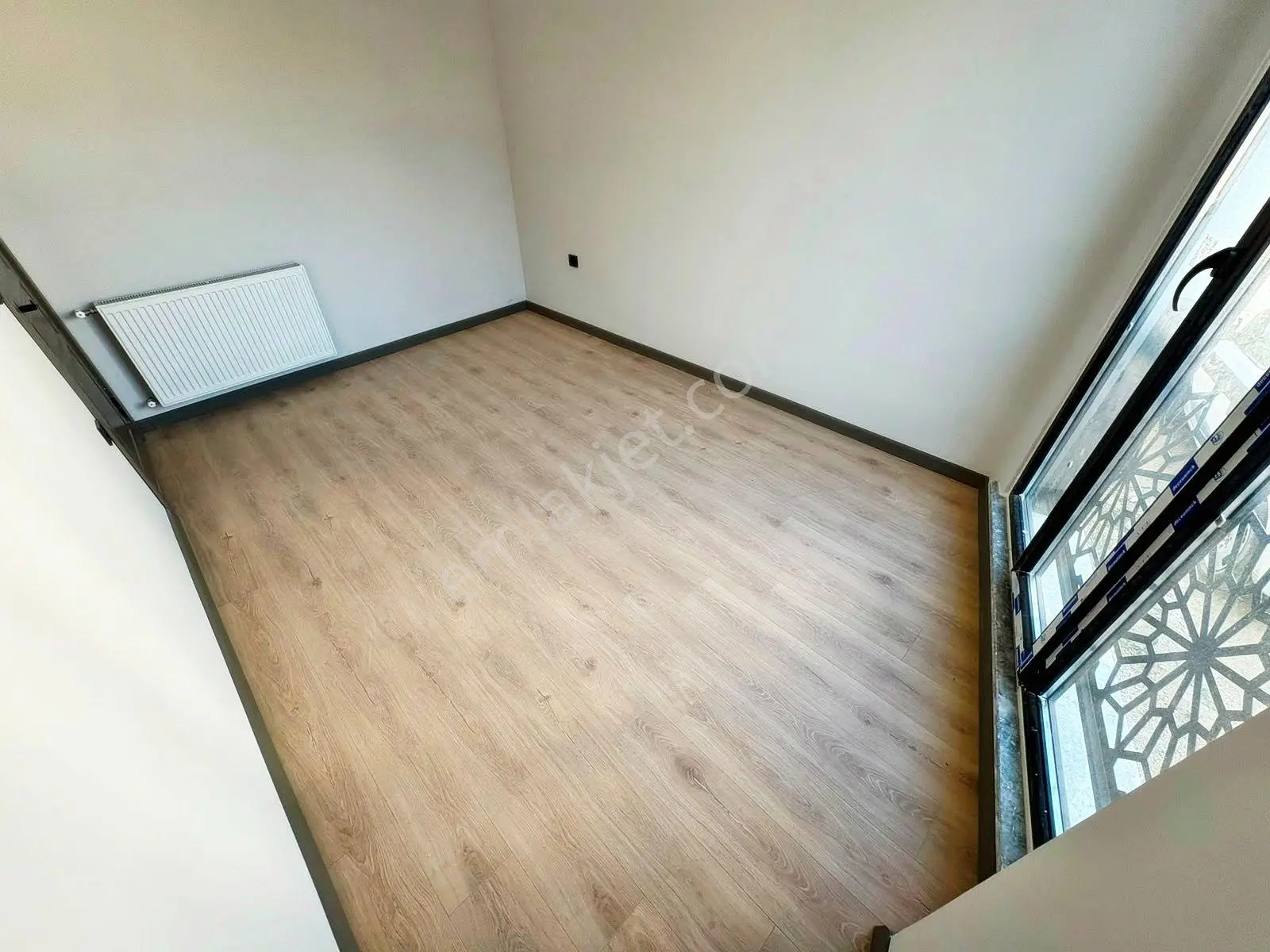 Aktif'ten Zeytinli'de Satılık Ön Cephe Doğa İle İç İçe Harika 1+1 Daire — fotoğraf 17