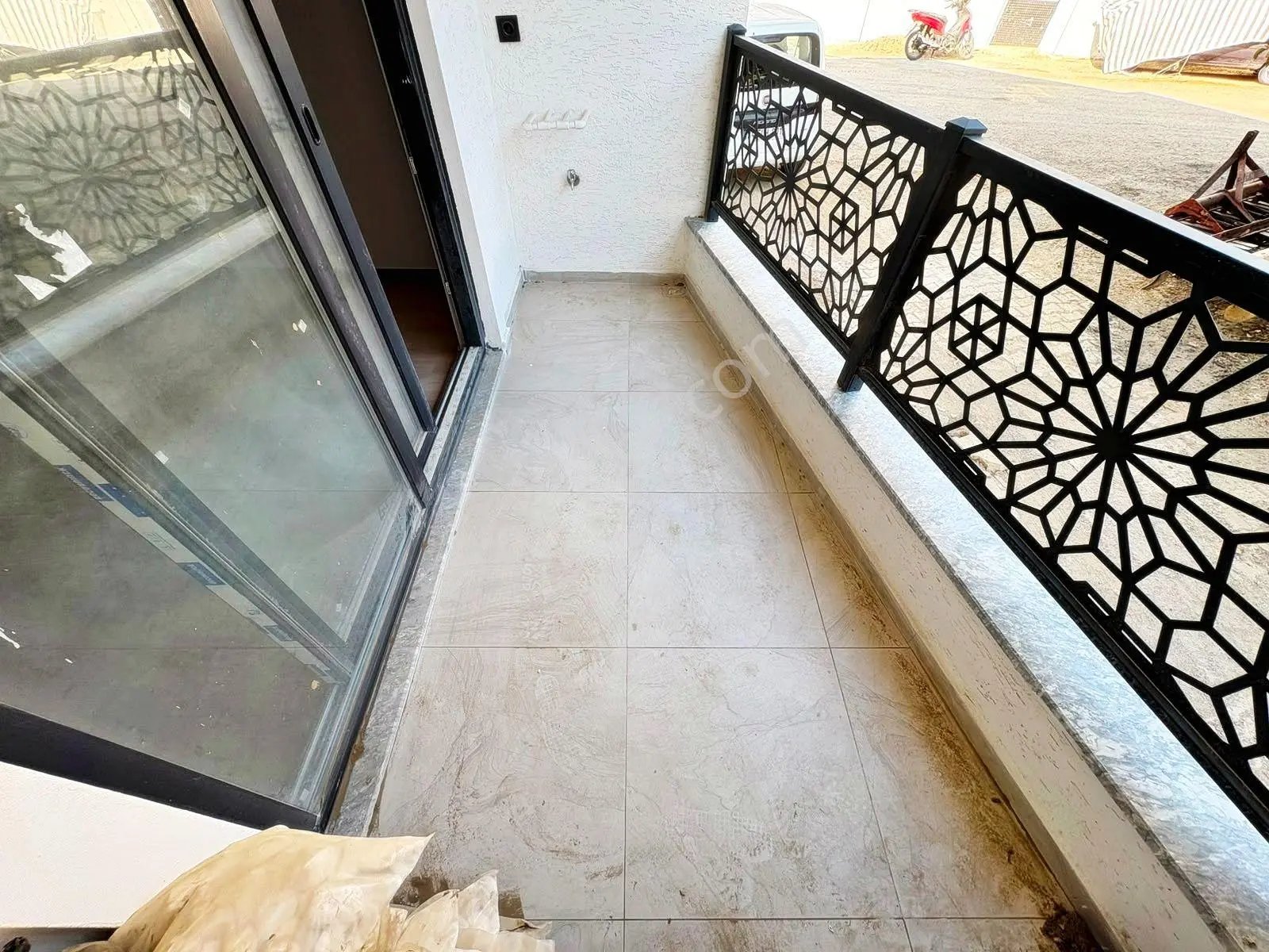 Aktif'ten Zeytinli'de Satılık Ön Cephe Doğa İle İç İçe Harika 1+1 Daire — fotoğraf 25